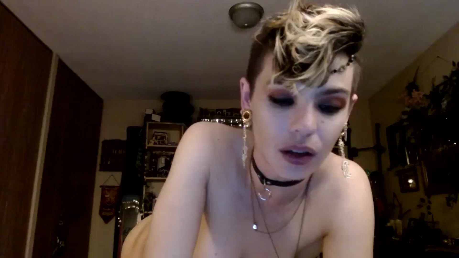 Gallery image thumbnail from Ancored's myfreecams stream on, 10/22/2023, 03:58 image 20 of 20