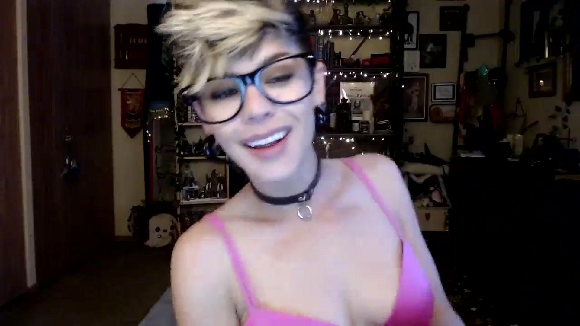 Gallery image thumbnail from Ancored's myfreecams stream on, 10/23/2023, 20:54 image 11 of 20