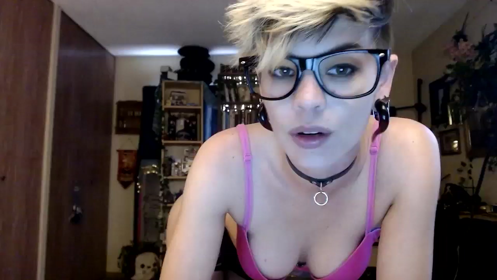 Gallery image thumbnail from Ancored's myfreecams stream on, 10/23/2023, 20:54 image 2 of 20