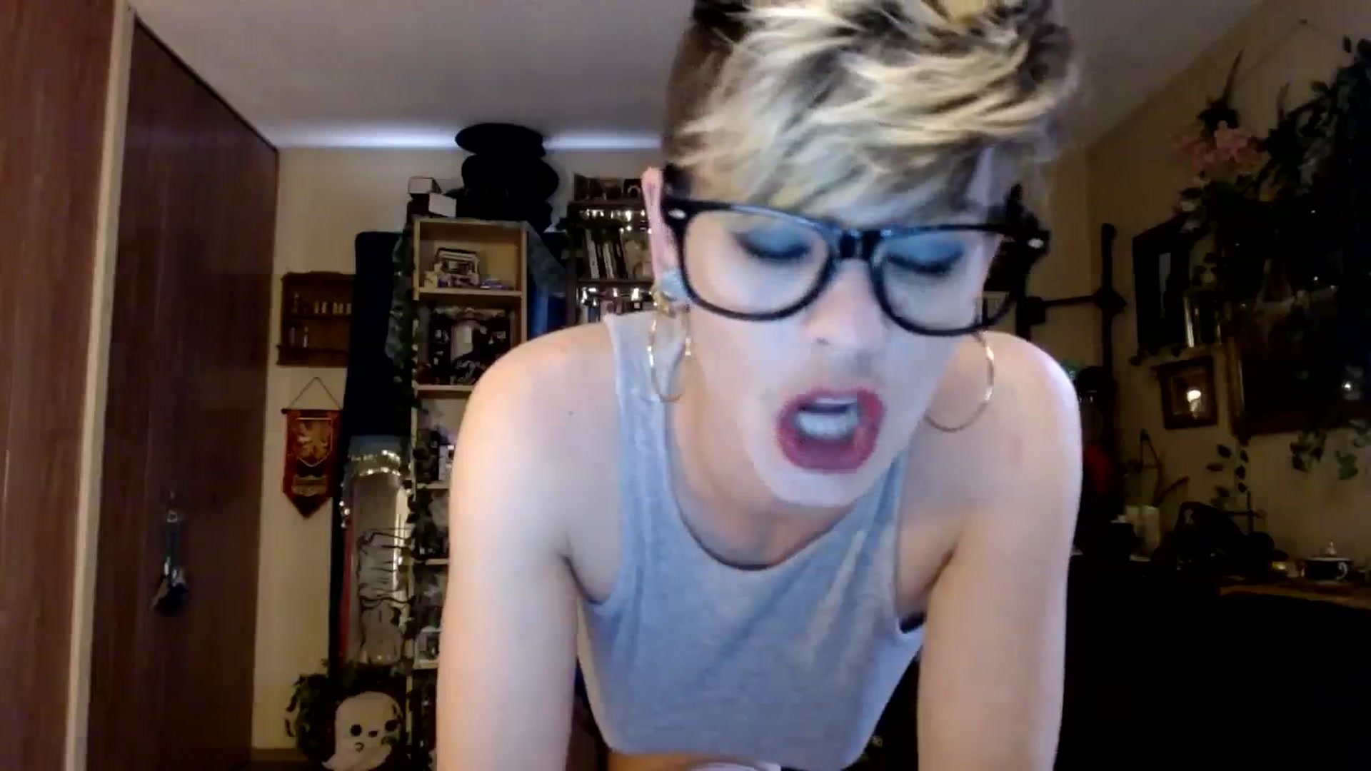 Gallery image thumbnail from Ancored's myfreecams stream on, 10/24/2023, 20:27 image 18 of 20