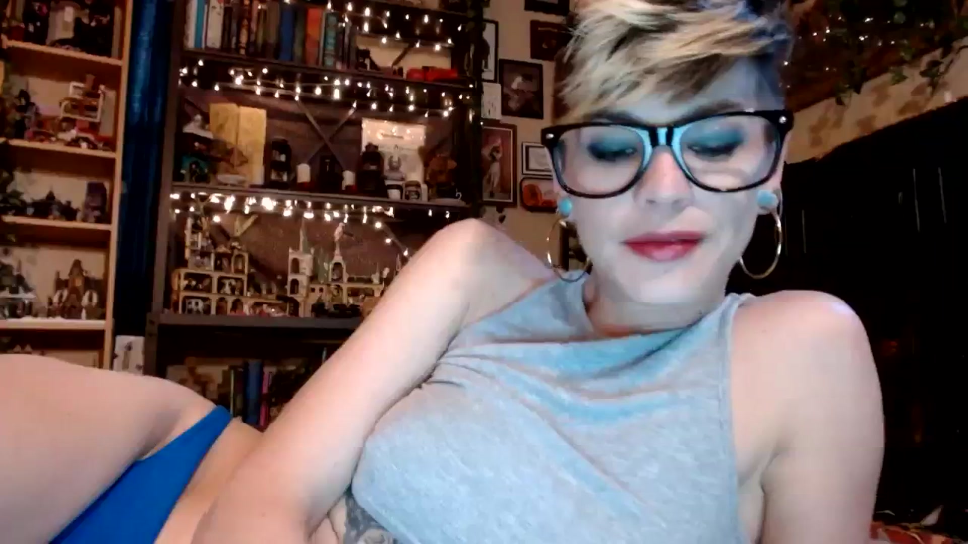 Gallery image thumbnail from Ancored's myfreecams stream on, 10/24/2023, 21:08 image 9 of 20