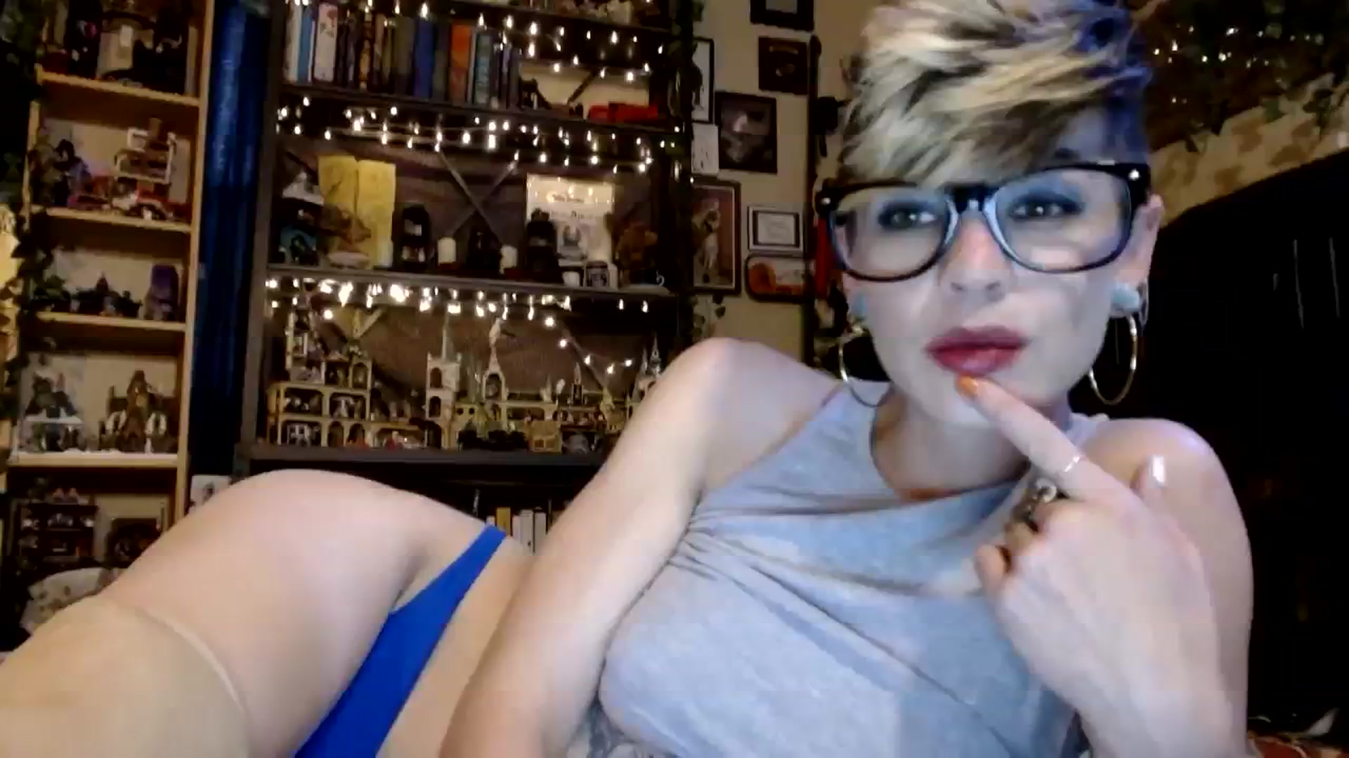 Gallery image thumbnail from Ancored's myfreecams stream on, 10/24/2023, 21:08 image 1 of 20