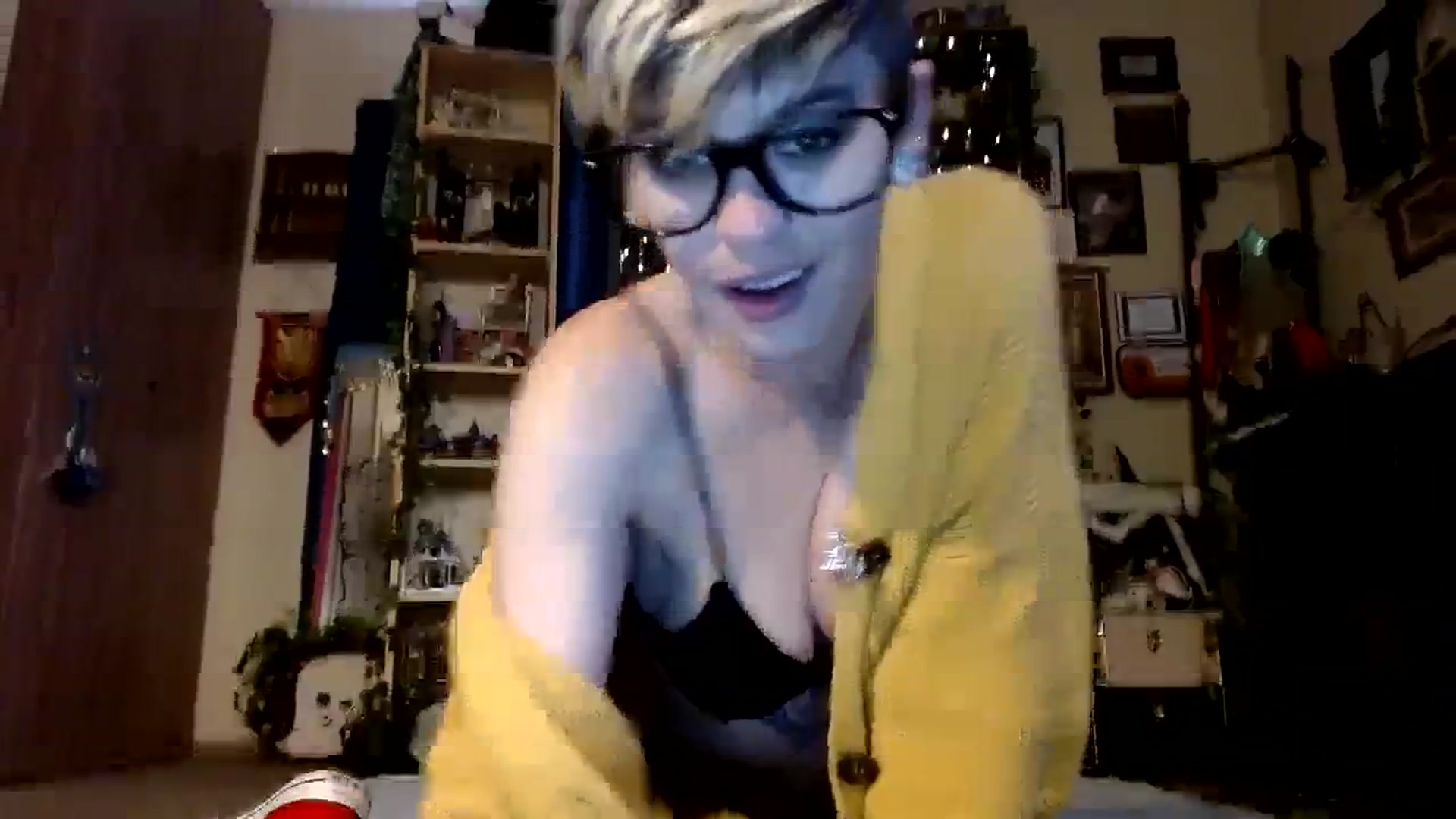 Gallery image thumbnail from Ancored's myfreecams stream on, 10/26/2023, 24:01 image 4 of 20