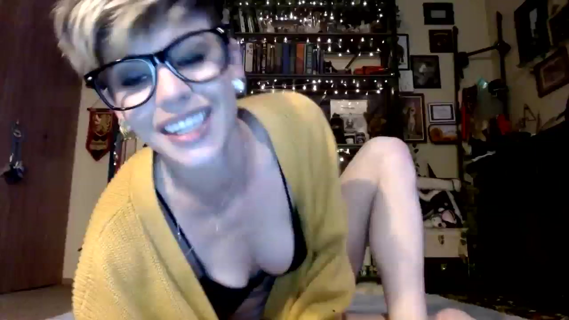 Gallery image thumbnail from Ancored's myfreecams stream on, 10/26/2023, 24:01 image 3 of 20