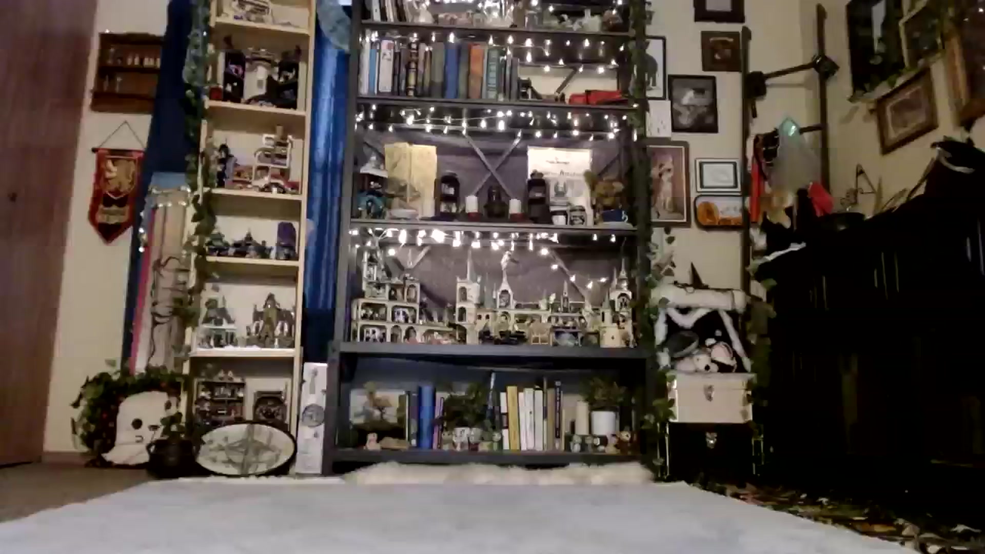 Gallery image thumbnail from Ancored's myfreecams stream on, 10/27/2023, 21:09 image 7 of 20