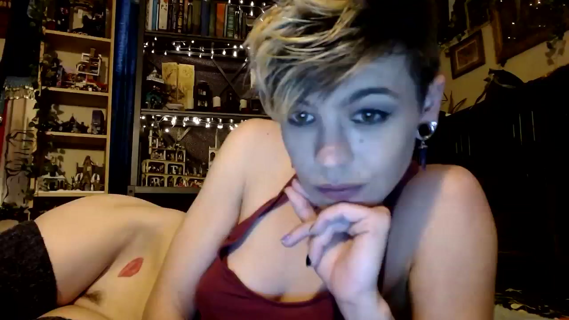 Gallery image thumbnail from Ancored's myfreecams stream on, 10/28/2023, 20:25 image 1 of 20