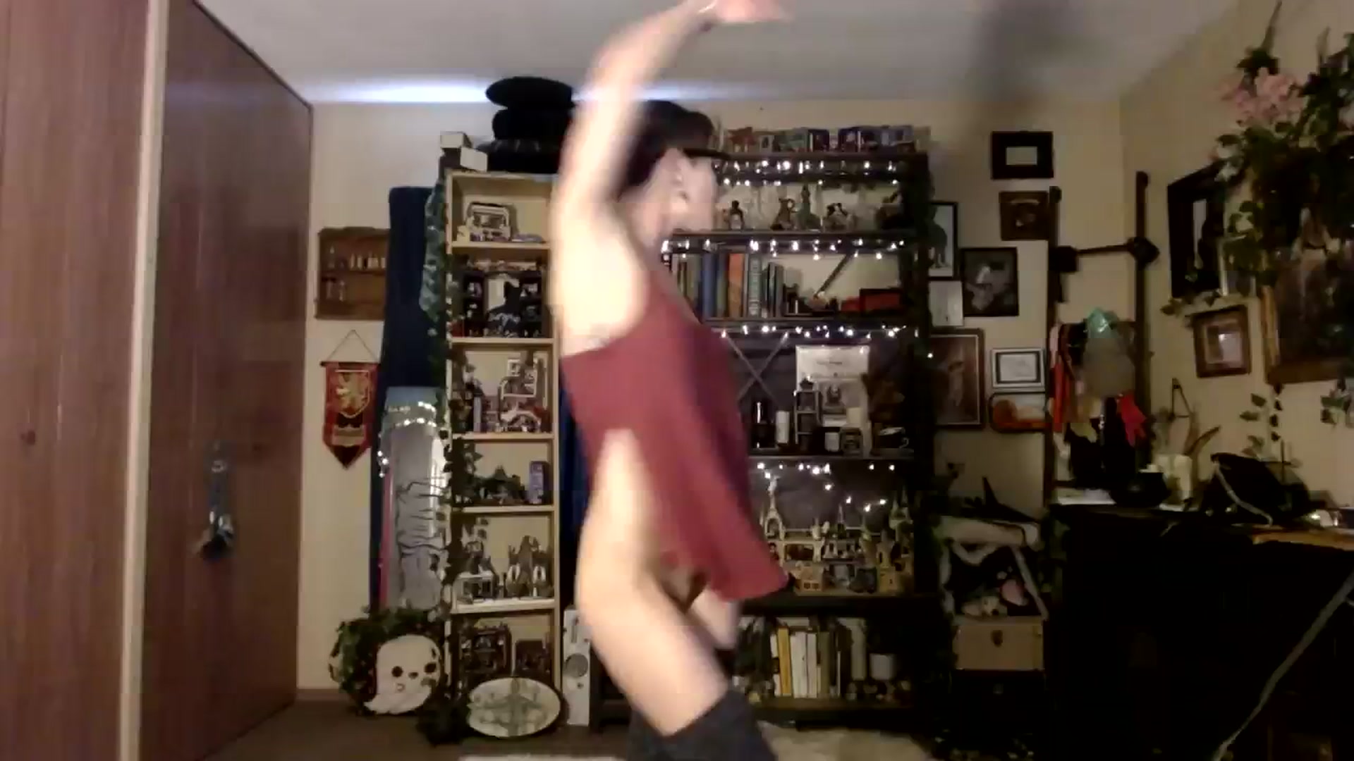 Gallery image thumbnail from Ancored's myfreecams stream on, 10/28/2023, 20:25 image 15 of 20