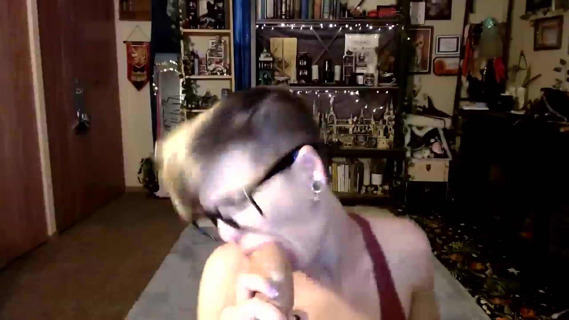 Gallery image thumbnail from Ancored's myfreecams stream on, 10/28/2023, 20:25 image 8 of 20