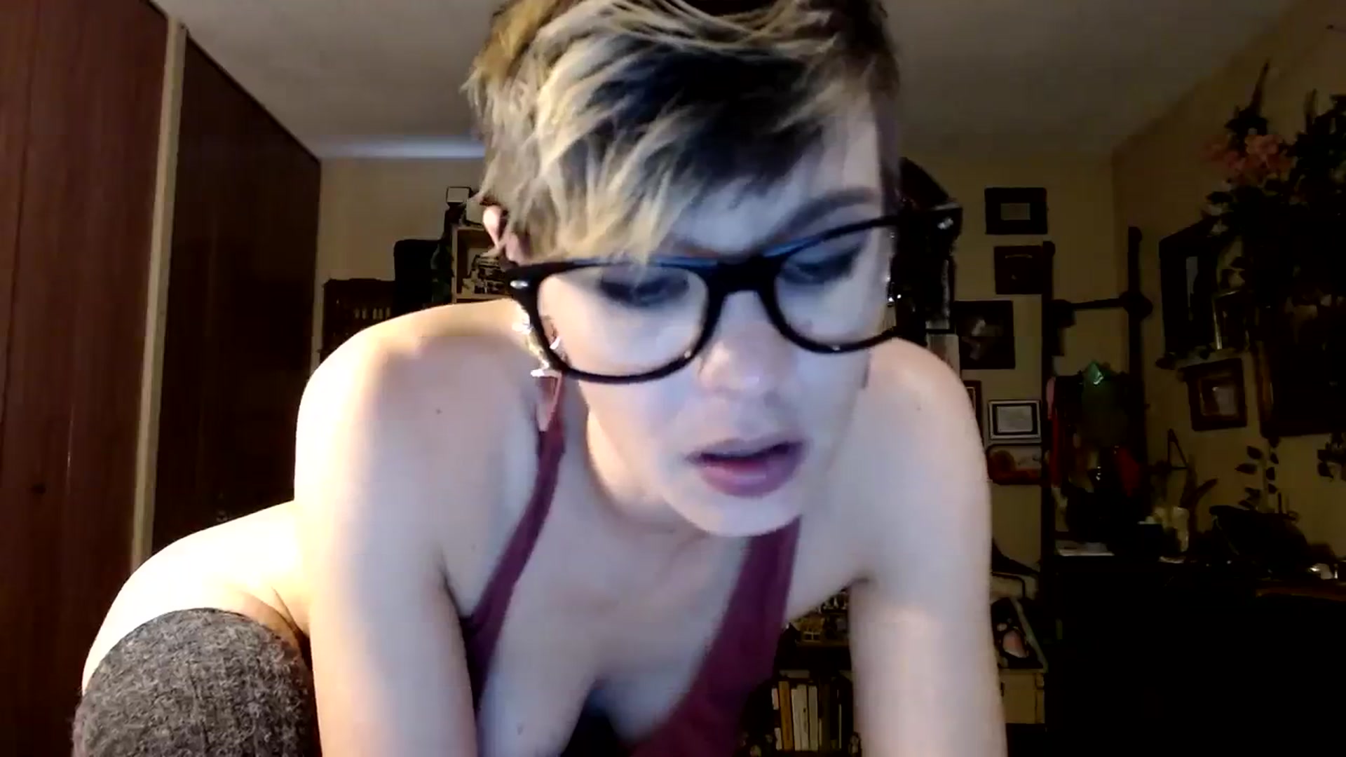Gallery image thumbnail from Ancored's myfreecams stream on, 10/28/2023, 21:10 image 7 of 20