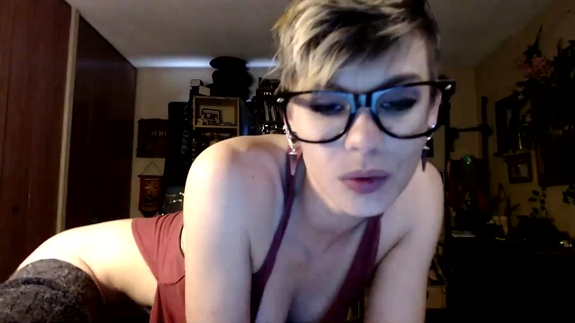 Gallery image thumbnail from Ancored's myfreecams stream on, 10/28/2023, 21:10 image 1 of 20