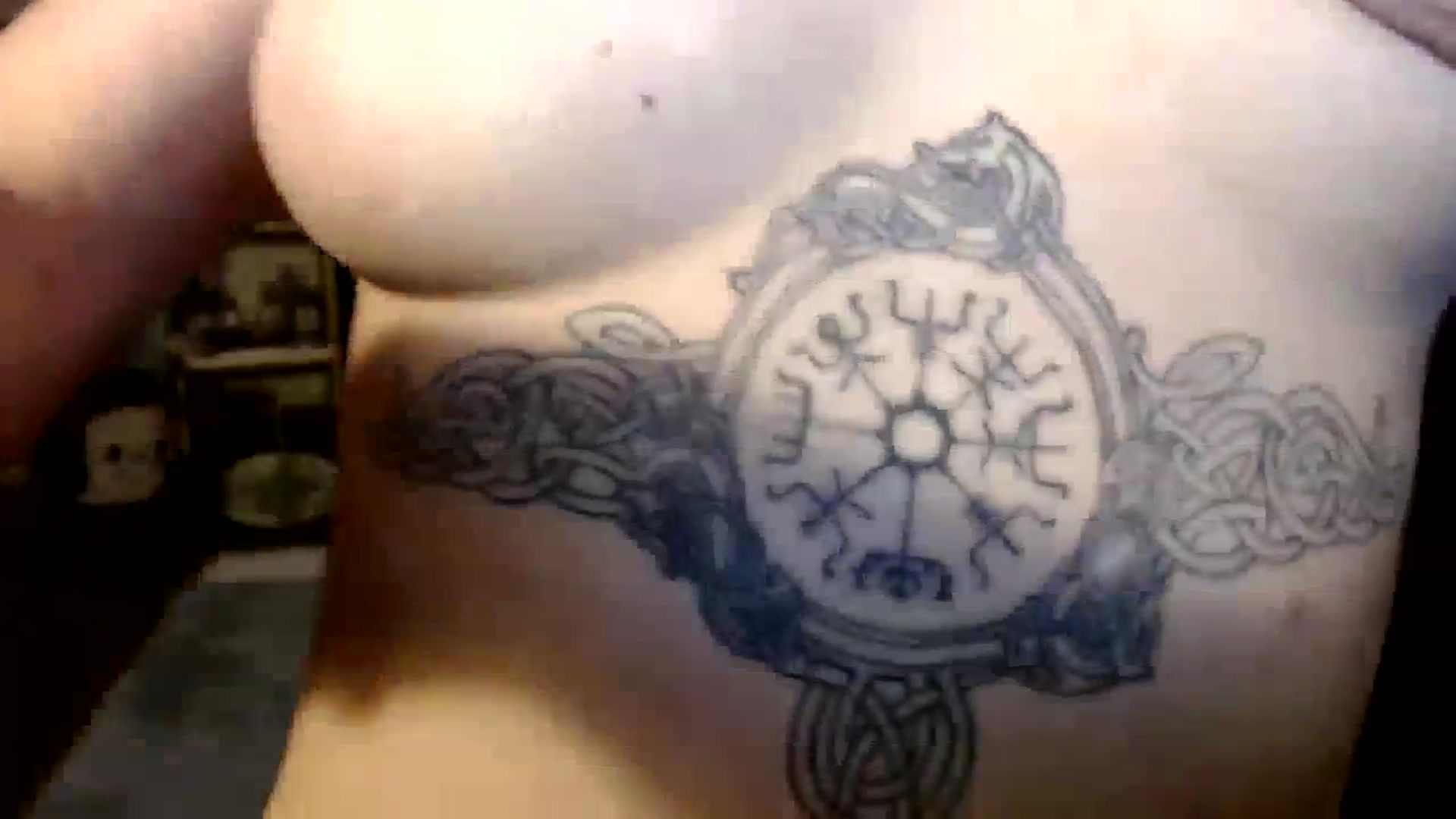 Gallery image thumbnail from Ancored's myfreecams stream on, 10/28/2023, 21:10 image 16 of 20
