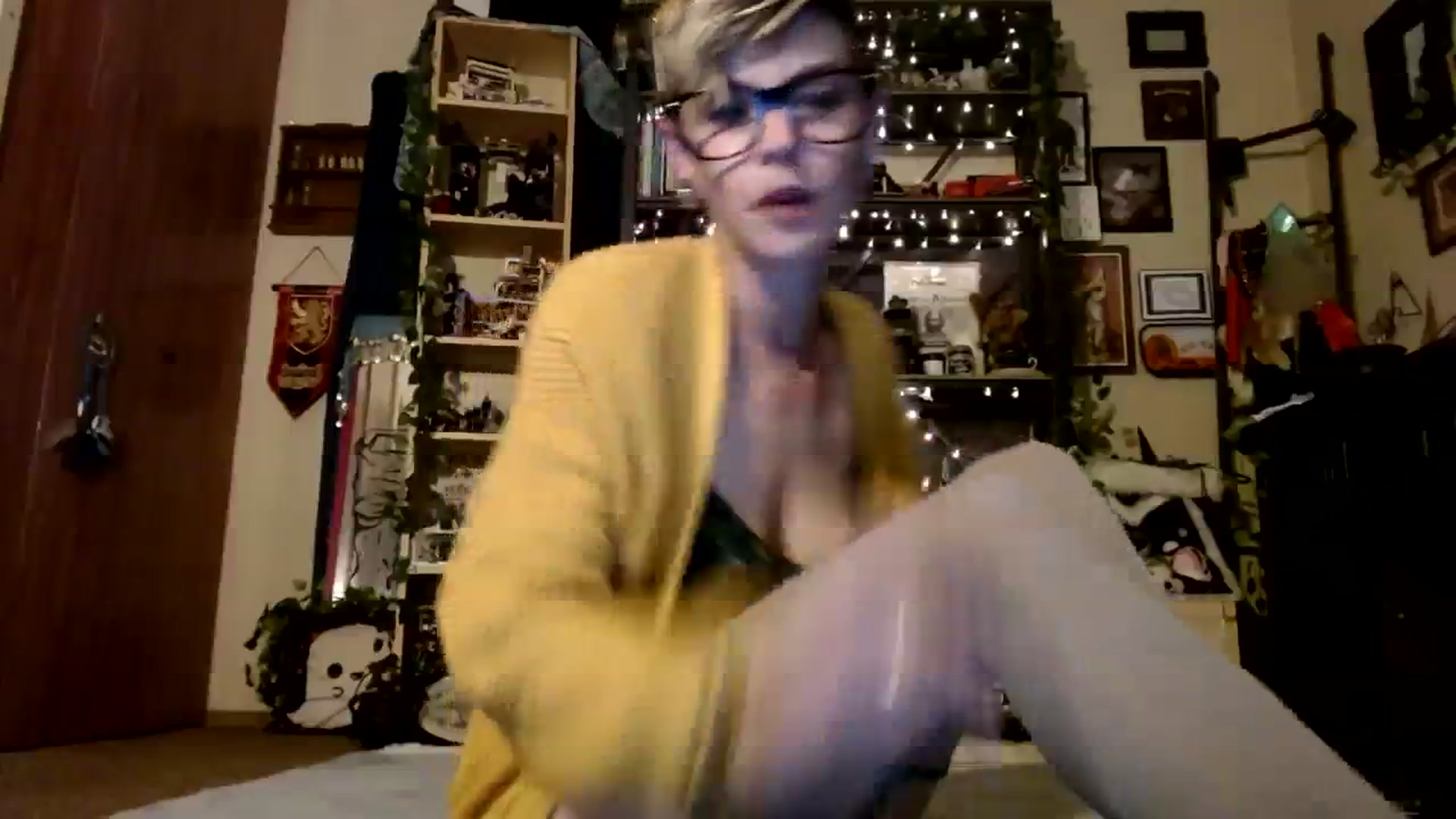 Gallery image thumbnail from Ancored's myfreecams stream on, 10/29/2023, 01:42 image 9 of 20