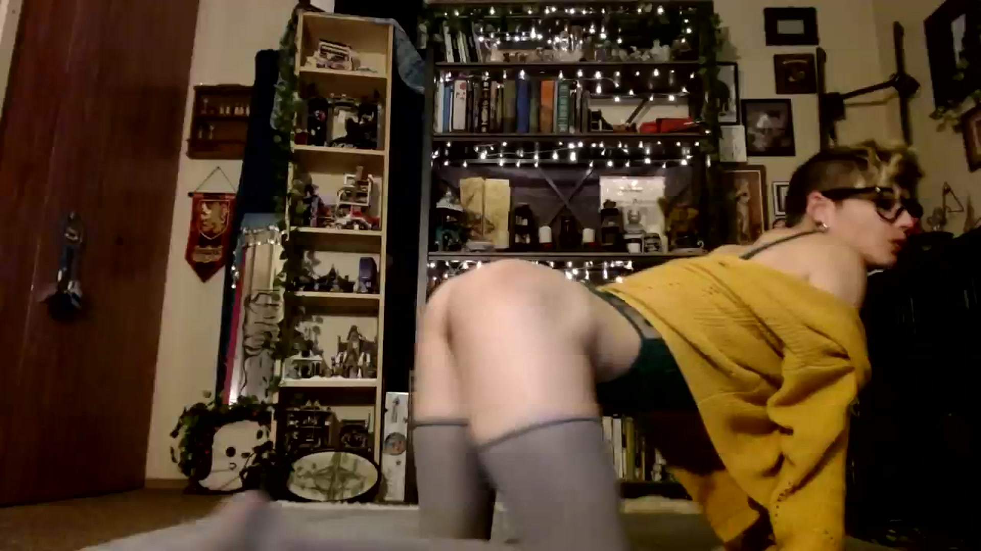 Gallery image thumbnail from Ancored's myfreecams stream on, 10/29/2023, 01:42 image 5 of 20