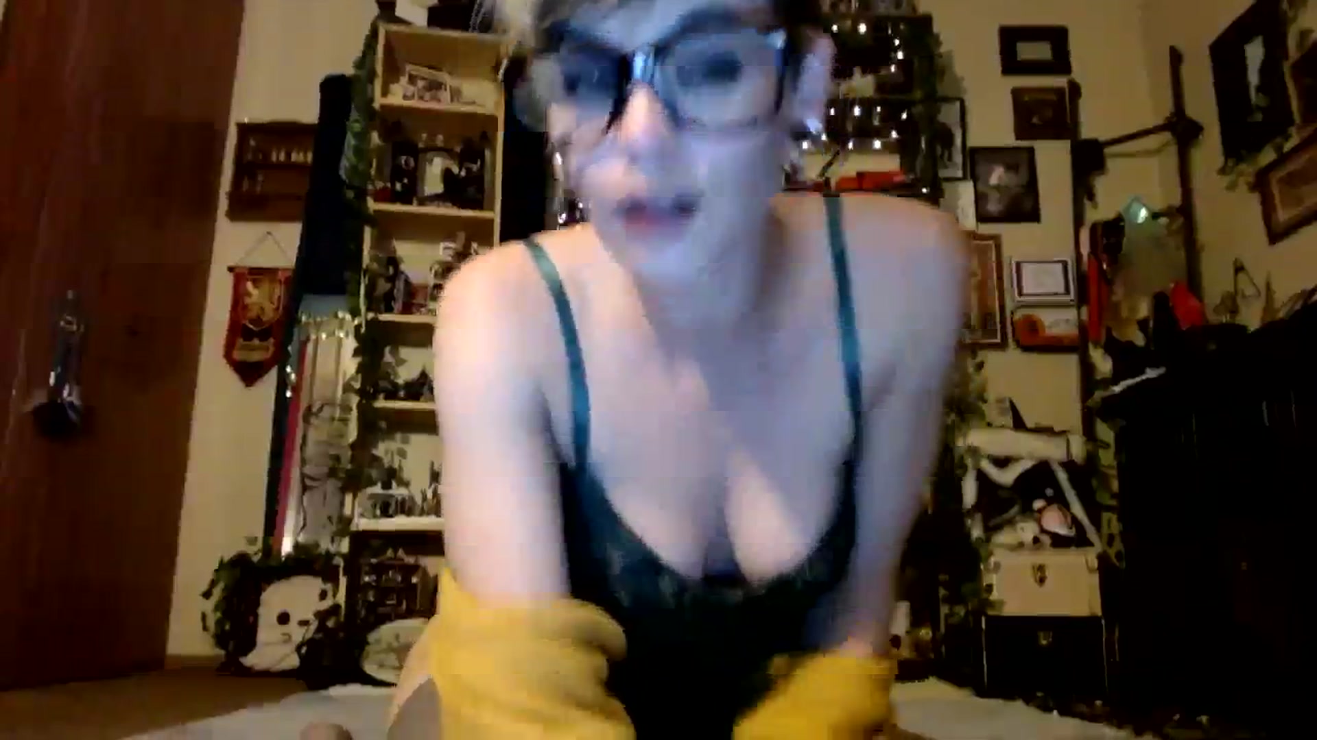 Gallery image thumbnail from Ancored's myfreecams stream on, 10/29/2023, 01:42 image 14 of 20