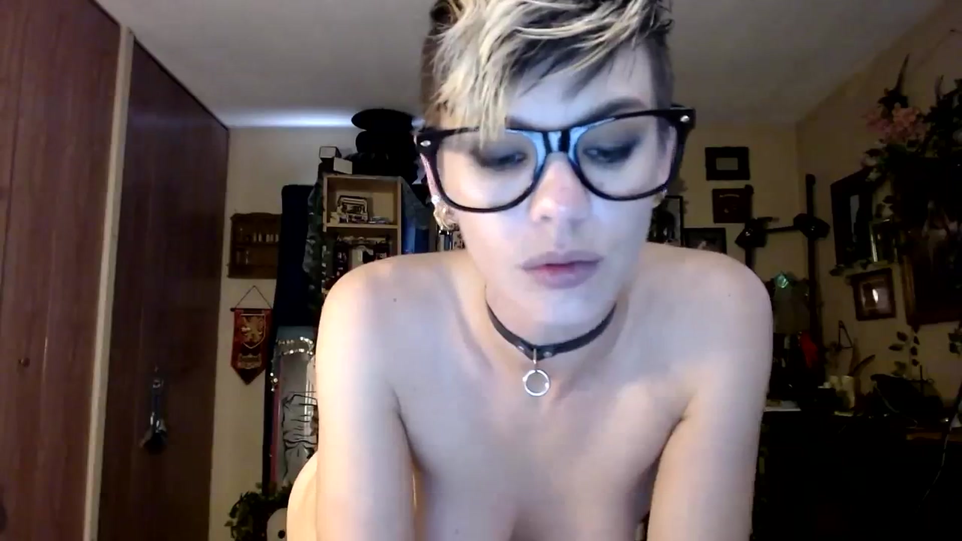 Gallery image thumbnail from Ancored's myfreecams stream on, 10/29/2023, 20:16 image 10 of 20