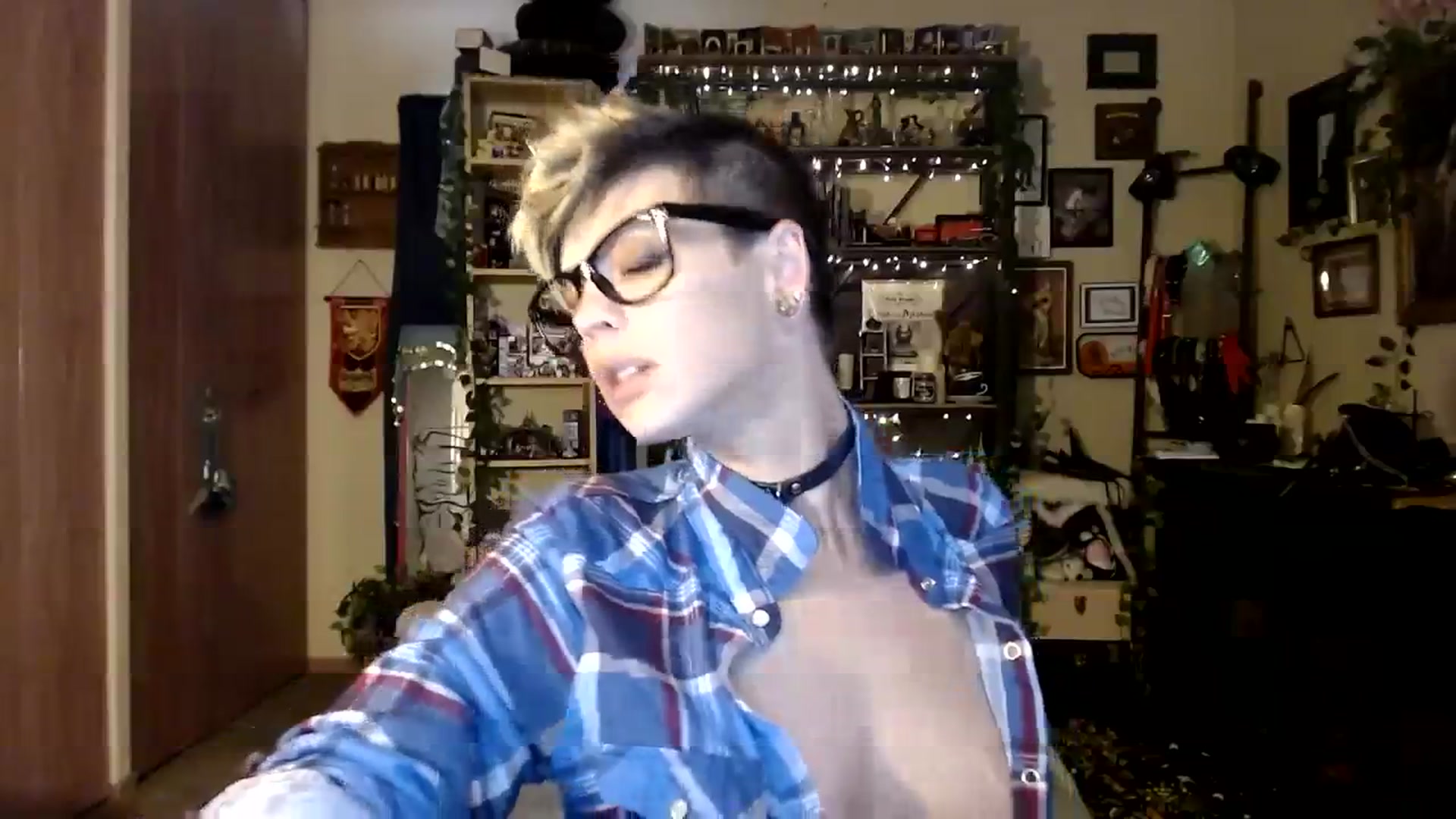 Gallery image thumbnail from Ancored's myfreecams stream on, 10/29/2023, 20:38 image 20 of 20