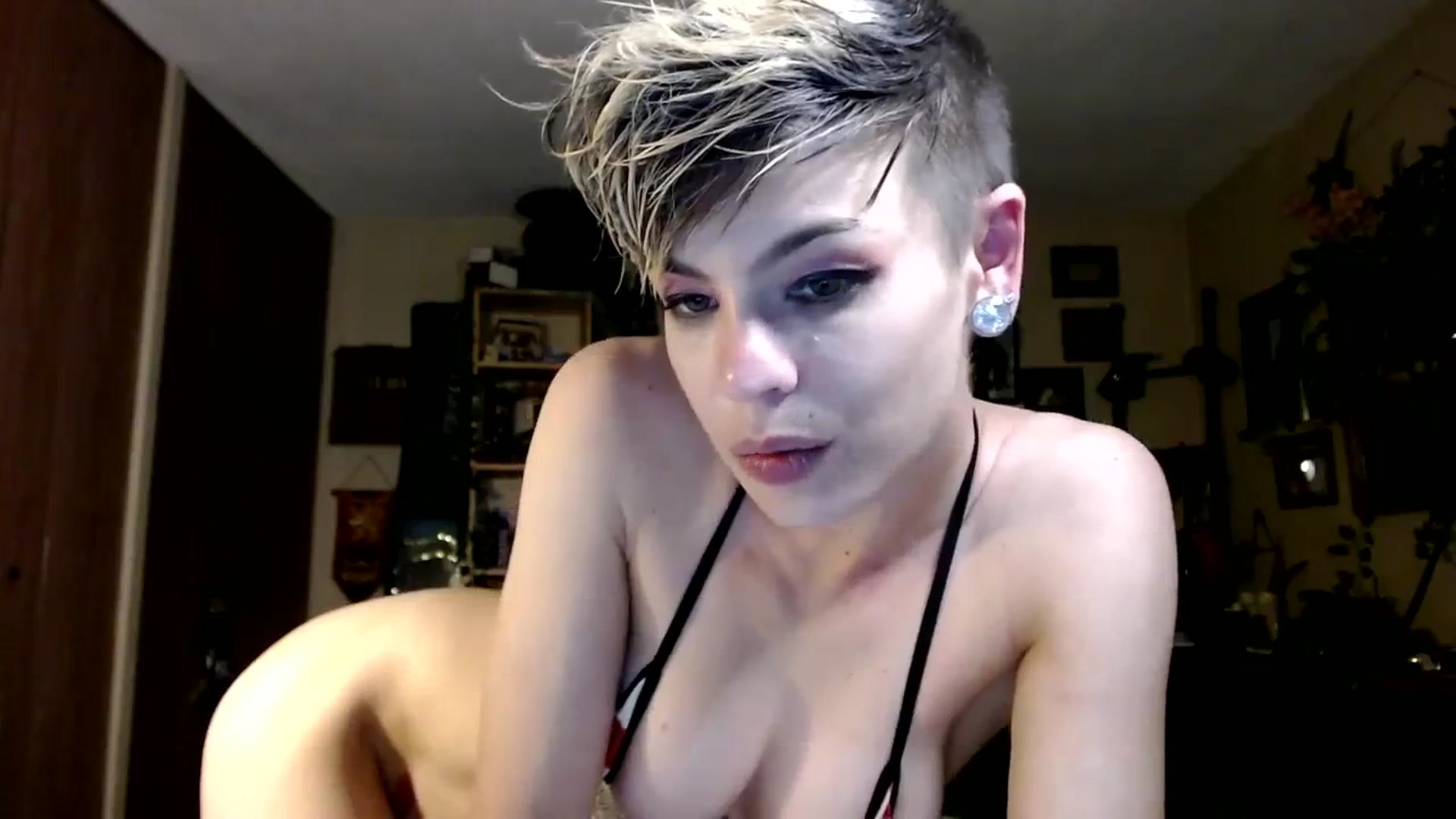 Gallery image thumbnail from Ancored's myfreecams stream on, 10/31/2023, 02:14 image 6 of 20