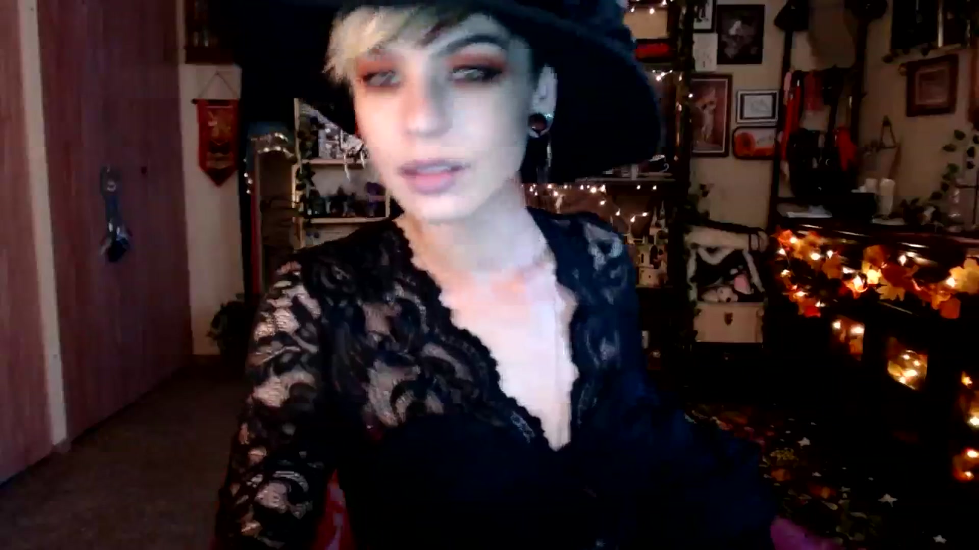 Gallery image thumbnail from Ancored's myfreecams stream on, 10/31/2023, 18:04 image 13 of 20