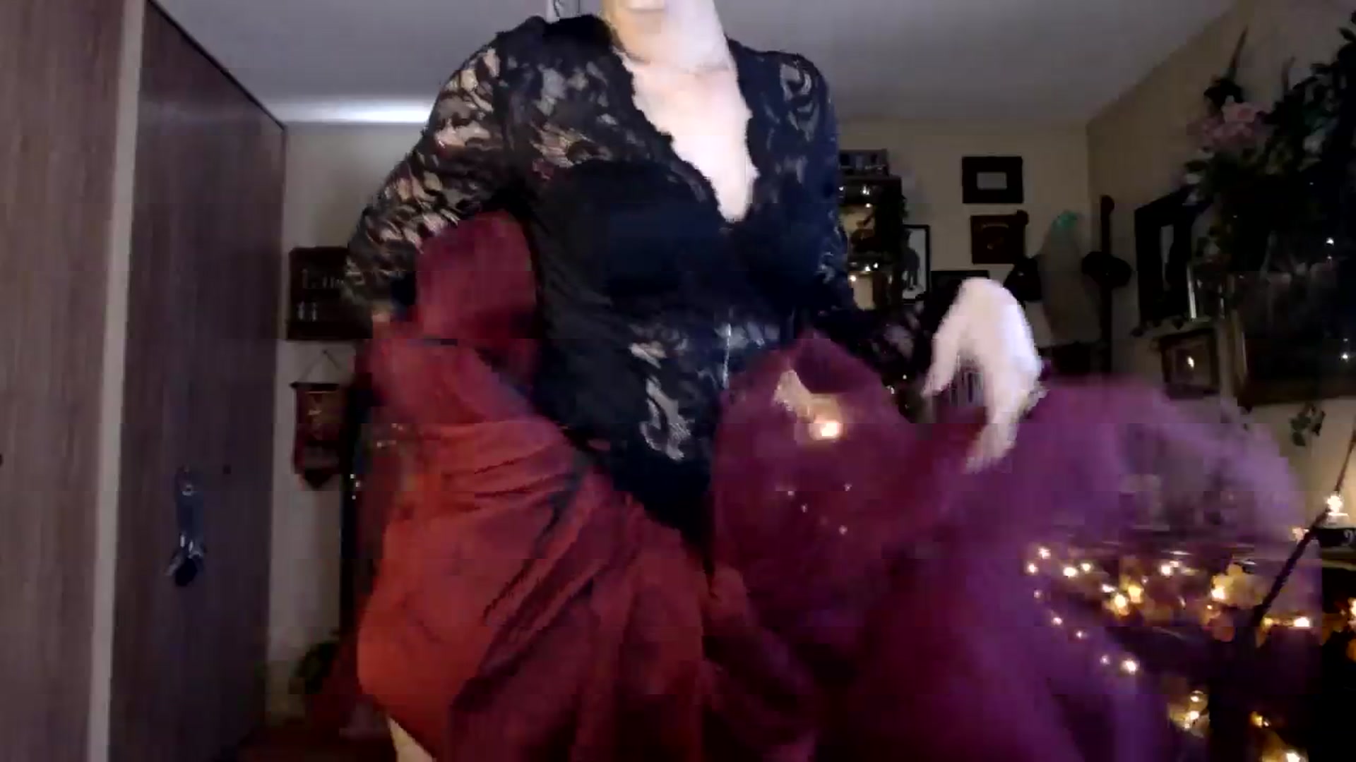 Gallery image thumbnail from Ancored's myfreecams stream on, 10/31/2023, 18:04 image 2 of 20