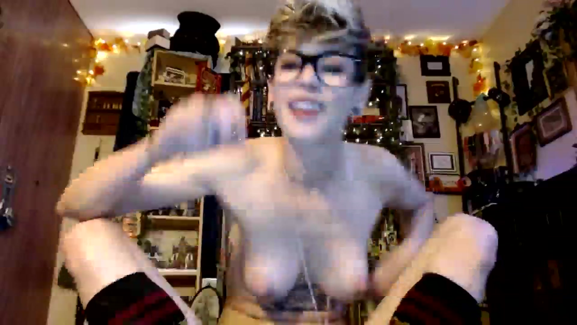 Gallery image thumbnail from Ancored's myfreecams stream on, 11/05/2023, 20:54 image 15 of 20
