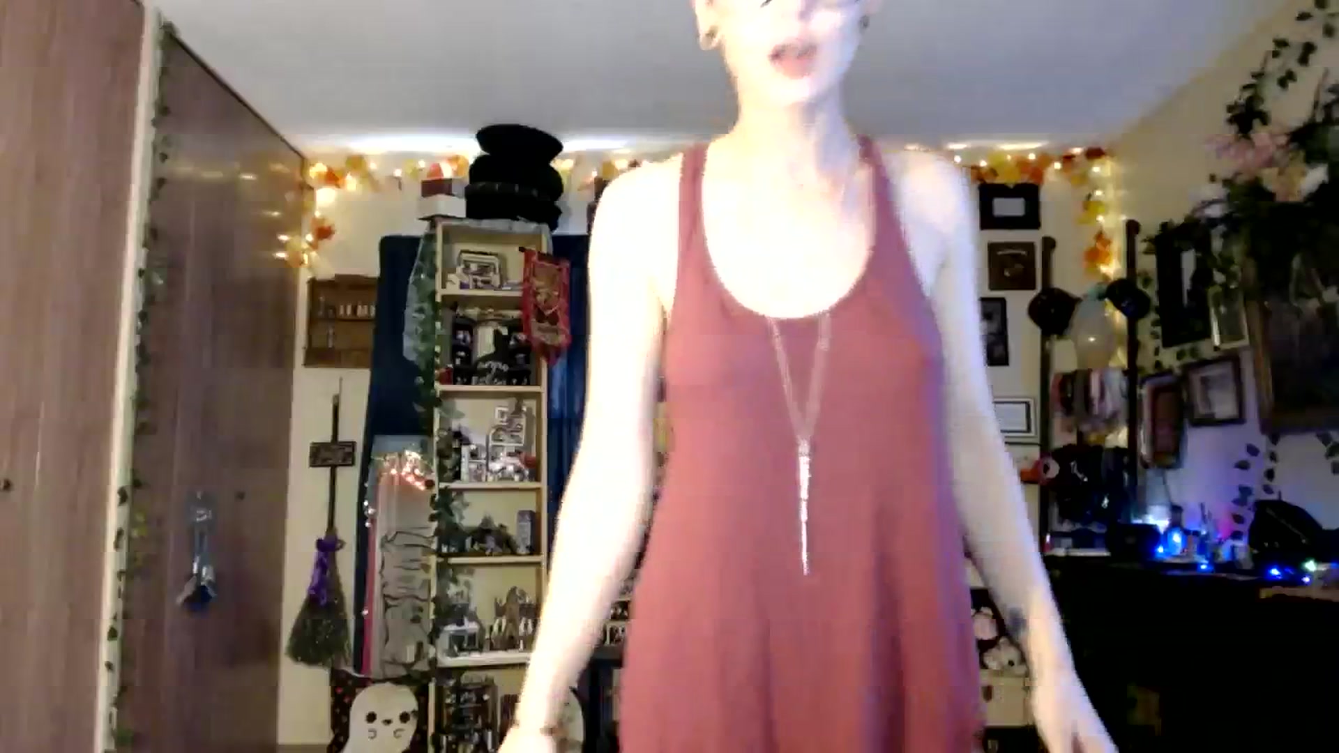 Gallery image thumbnail from Ancored's myfreecams stream on, 11/05/2023, 22:43 image 12 of 20