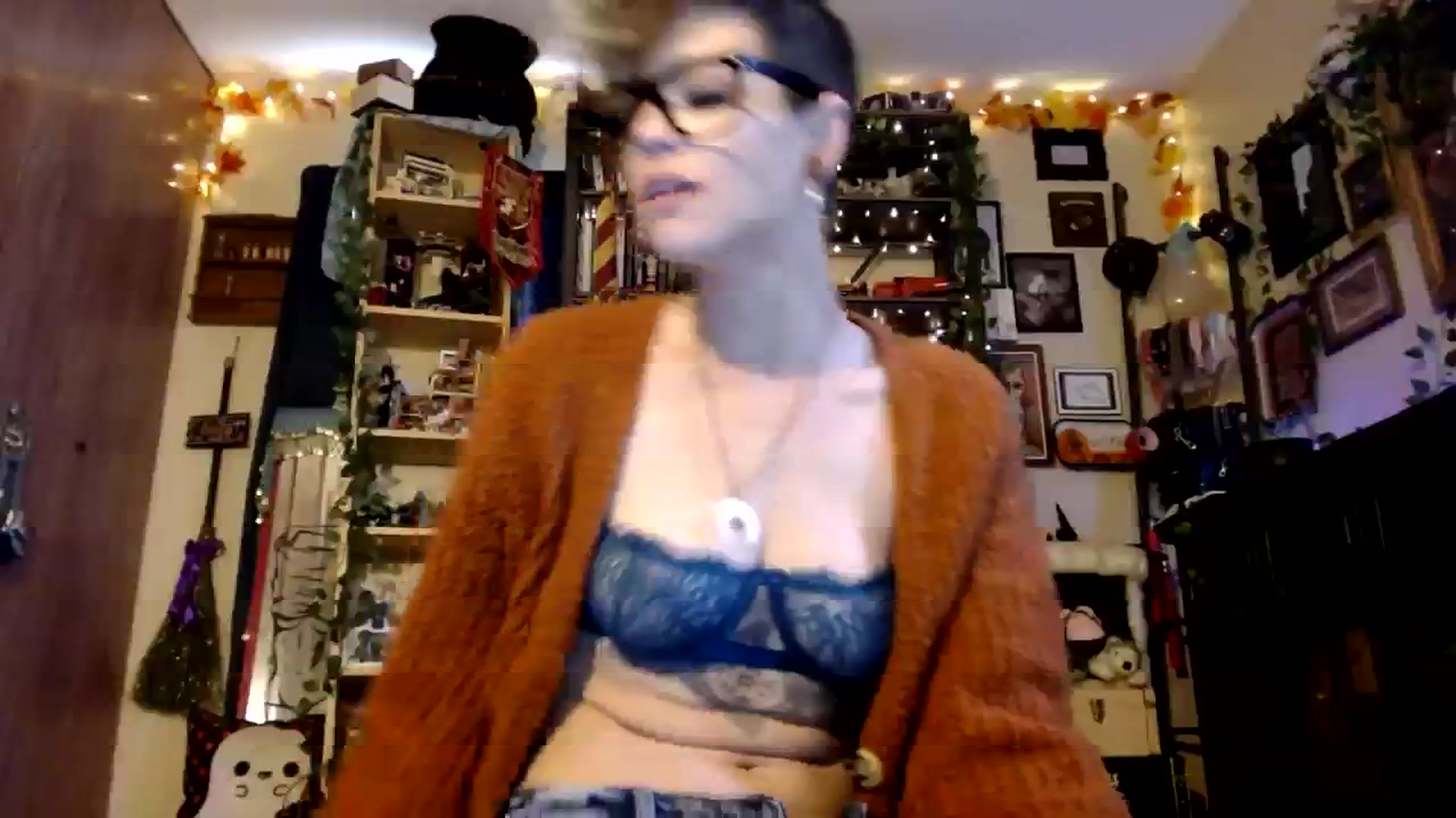 Gallery image thumbnail from Ancored's myfreecams stream on, 11/06/2023, 20:36 image 7 of 20