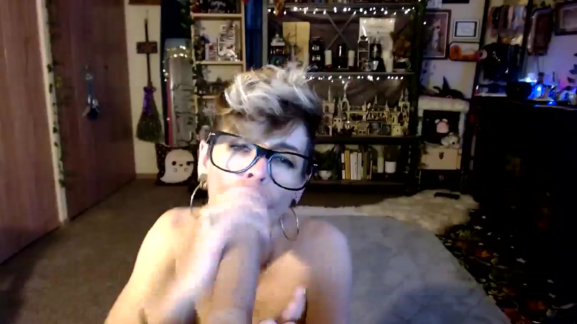 Gallery image thumbnail from Ancored's myfreecams stream on, 11/06/2023, 22:24 image 7 of 20