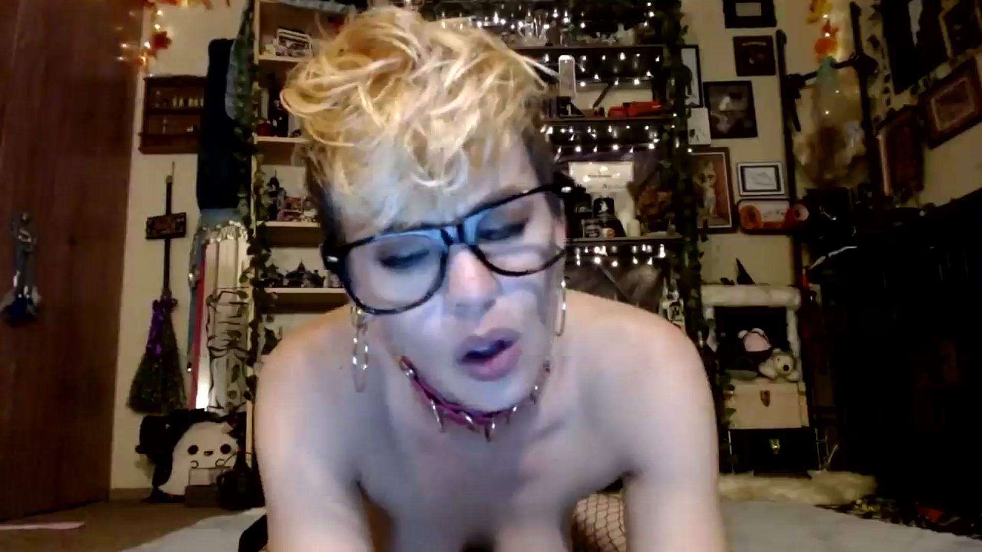 Gallery image thumbnail from Ancored's myfreecams stream on, 11/21/2023, 01:41 image 6 of 20