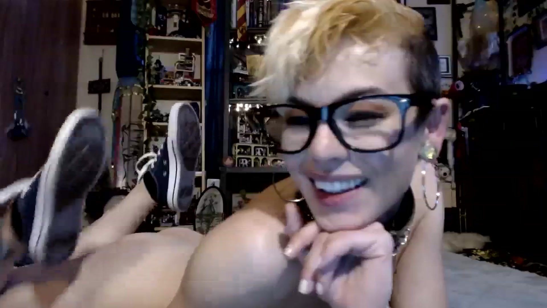 Gallery image thumbnail from Ancored's myfreecams stream on, 11/22/2023, 21:21 image 20 of 20