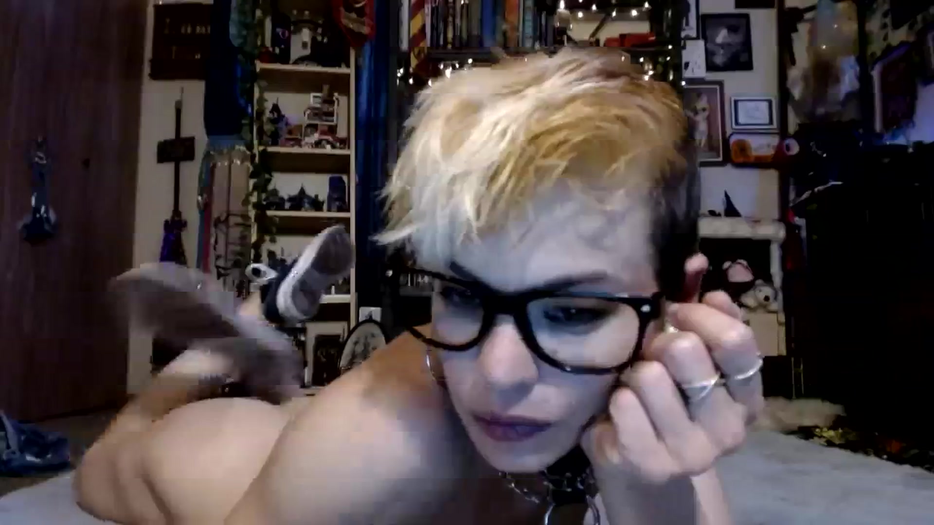 Gallery image thumbnail from Ancored's myfreecams stream on, 11/22/2023, 21:21 image 19 of 20