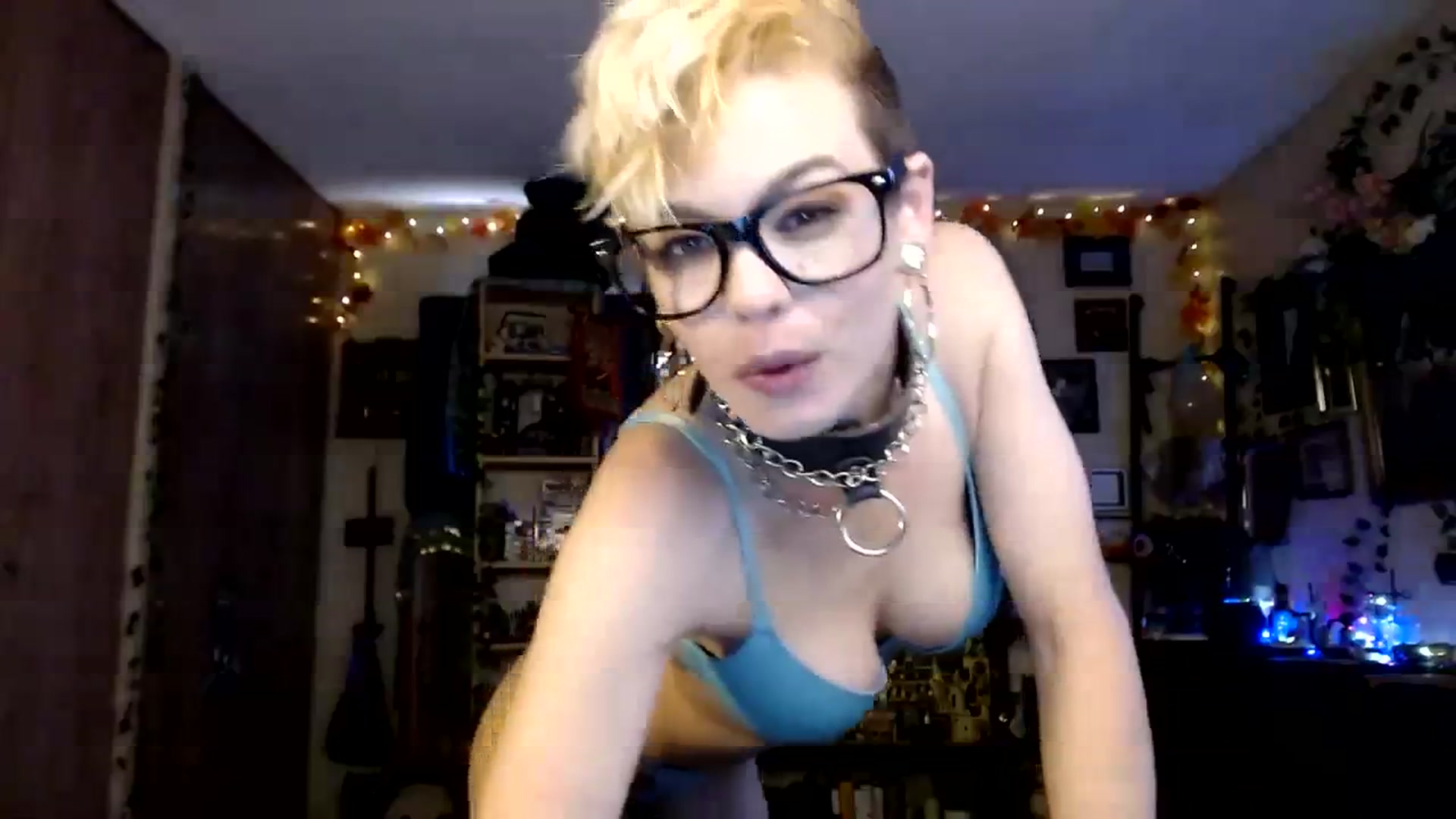 Gallery image thumbnail from Ancored's myfreecams stream on, 11/22/2023, 21:54 image 11 of 20
