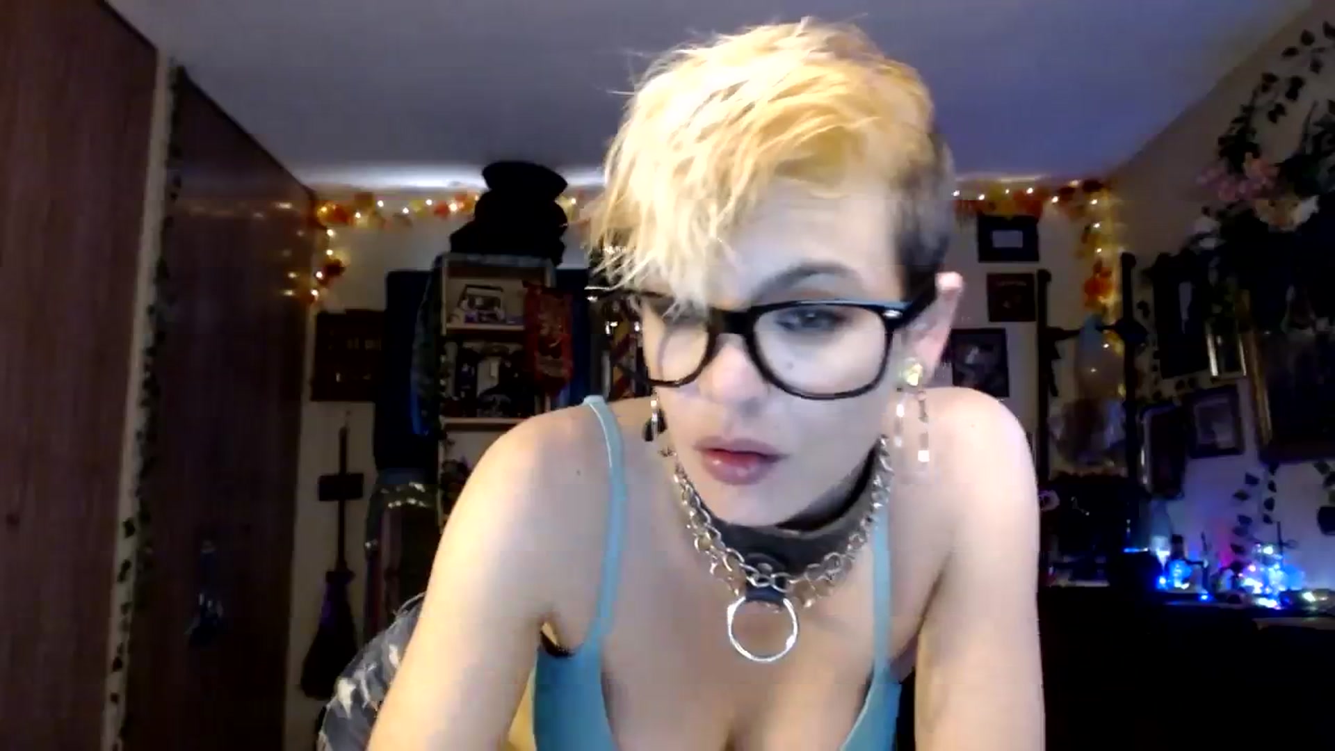 Gallery image thumbnail from Ancored's myfreecams stream on, 11/22/2023, 21:54 image 20 of 20
