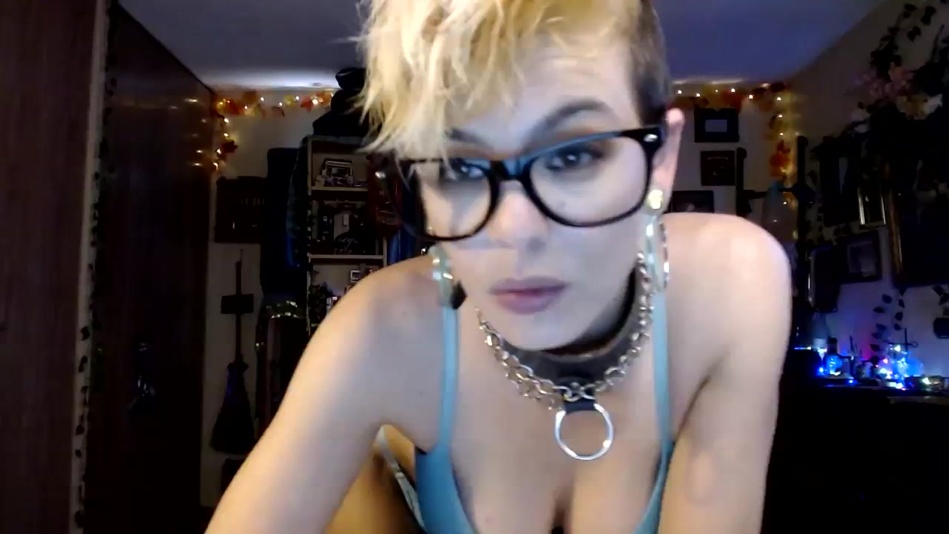 Gallery image thumbnail from Ancored's myfreecams stream on, 11/22/2023, 21:54 image 1 of 20
