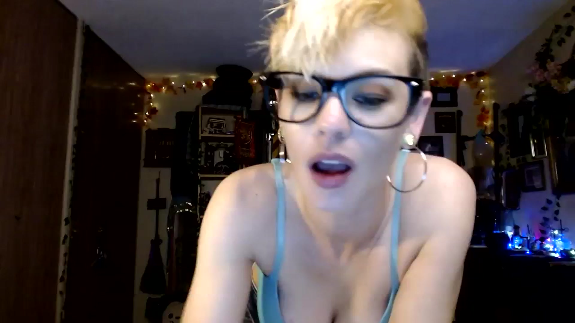 Gallery image thumbnail from Ancored's myfreecams stream on, 11/23/2023, 01:18 image 6 of 20