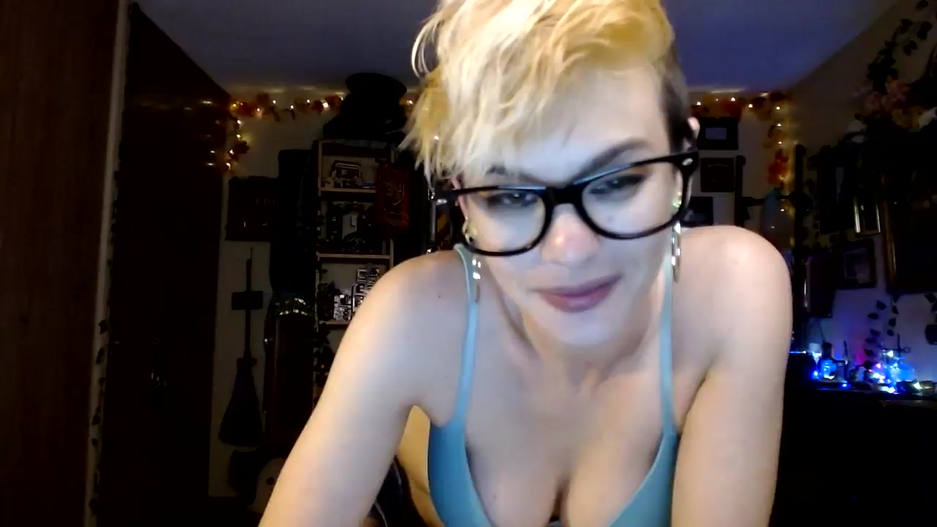 Gallery image thumbnail from Ancored's myfreecams stream on, 11/23/2023, 01:18 image 20 of 20