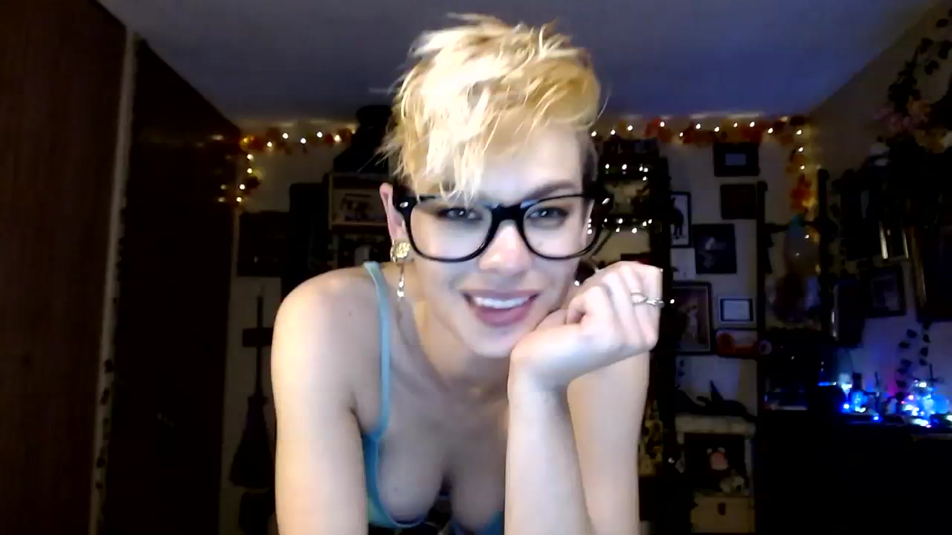 Gallery image thumbnail from Ancored's myfreecams stream on, 11/23/2023, 01:18 image 8 of 20