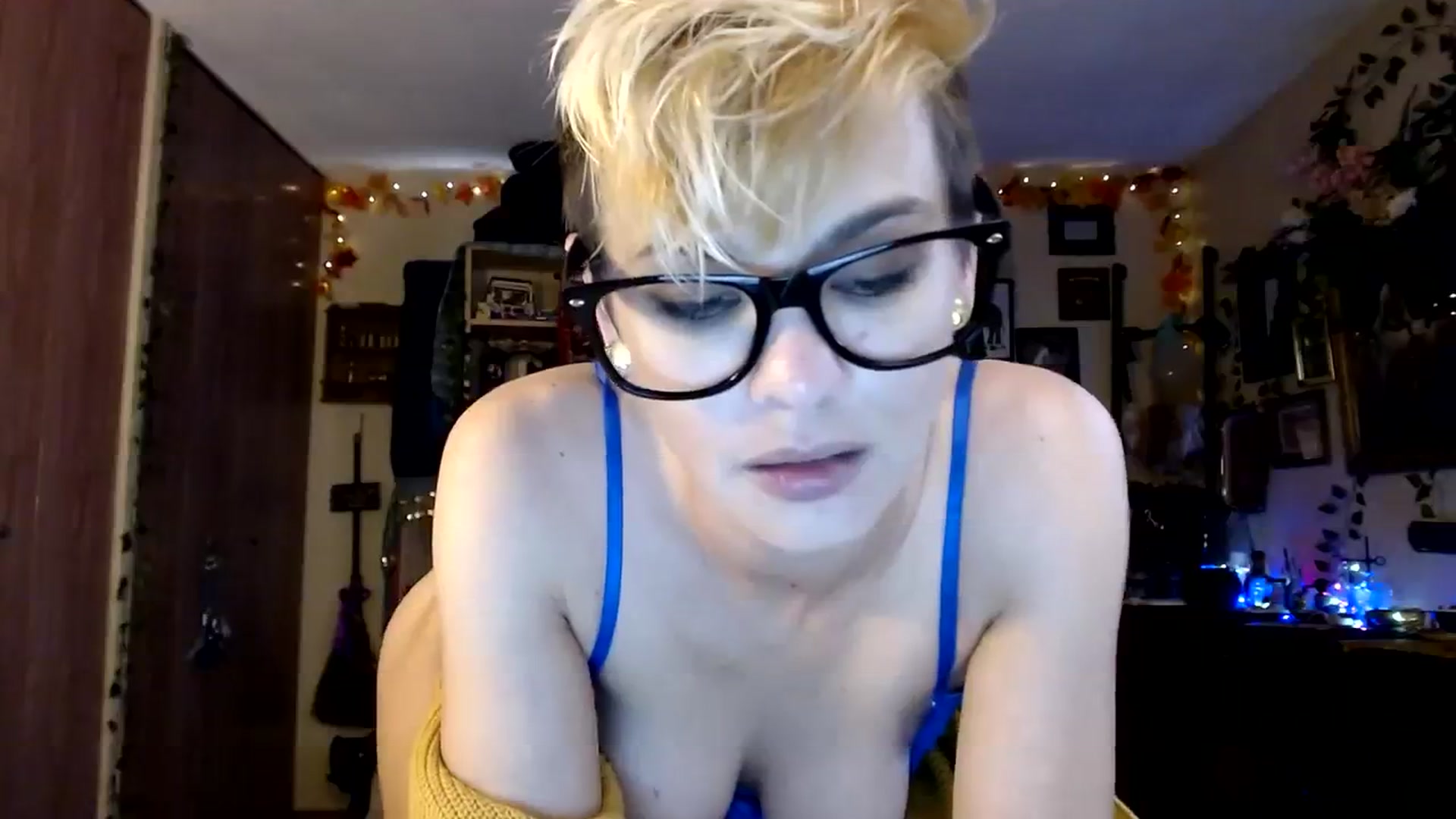 Gallery image thumbnail from Ancored's myfreecams stream on, 11/23/2023, 21:14 image 14 of 20