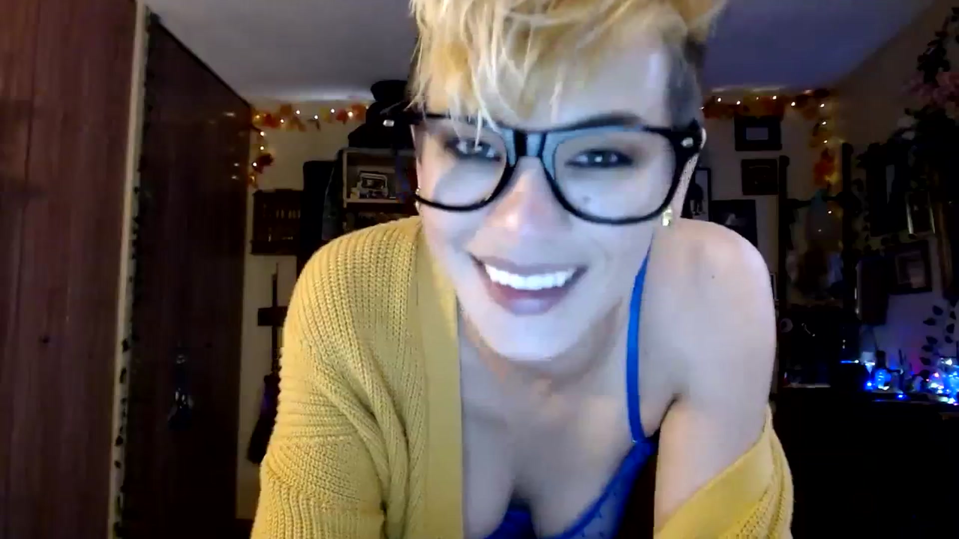 Gallery image thumbnail from Ancored's myfreecams stream on, 11/23/2023, 21:14 image 7 of 20