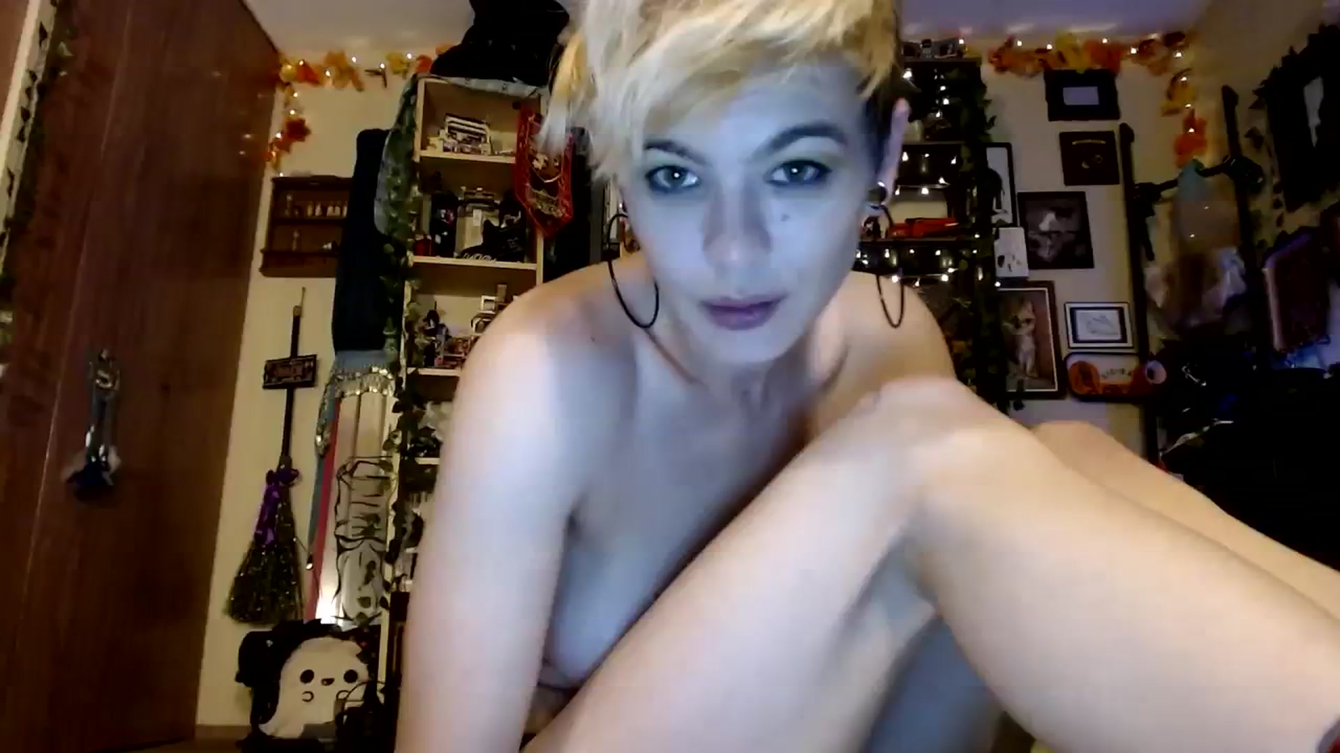 Gallery image thumbnail from Ancored's myfreecams stream on, 11/27/2023, 02:03 image 1 of 20