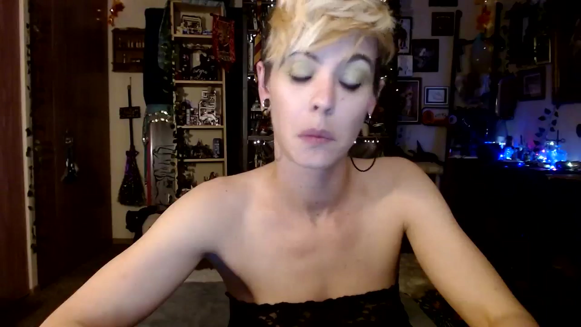 Gallery image thumbnail from Ancored's myfreecams stream on, 11/27/2023, 02:03 image 20 of 20