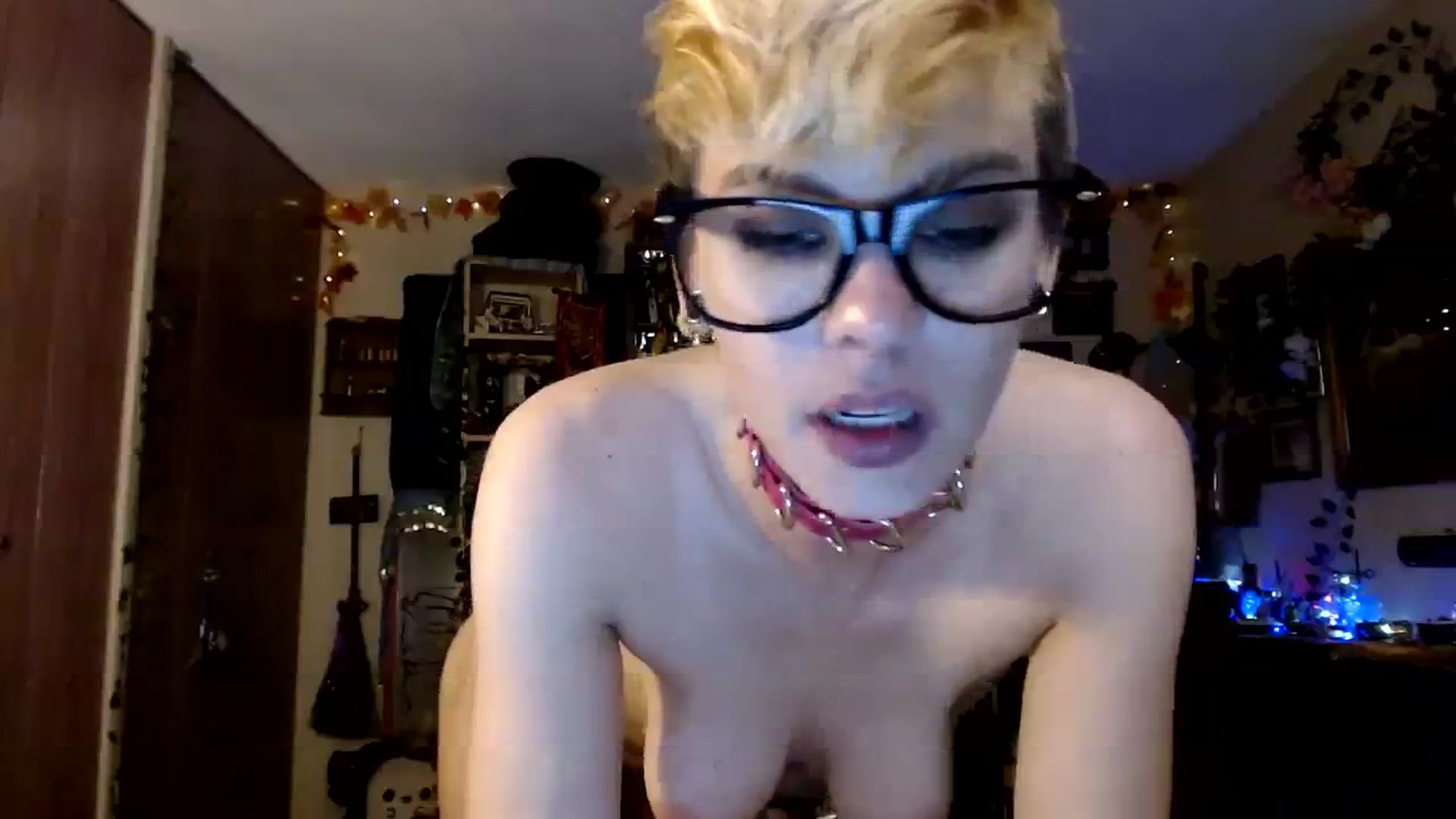 Gallery image thumbnail from Ancored's myfreecams stream on, 11/29/2023, 01:33 image 7 of 20