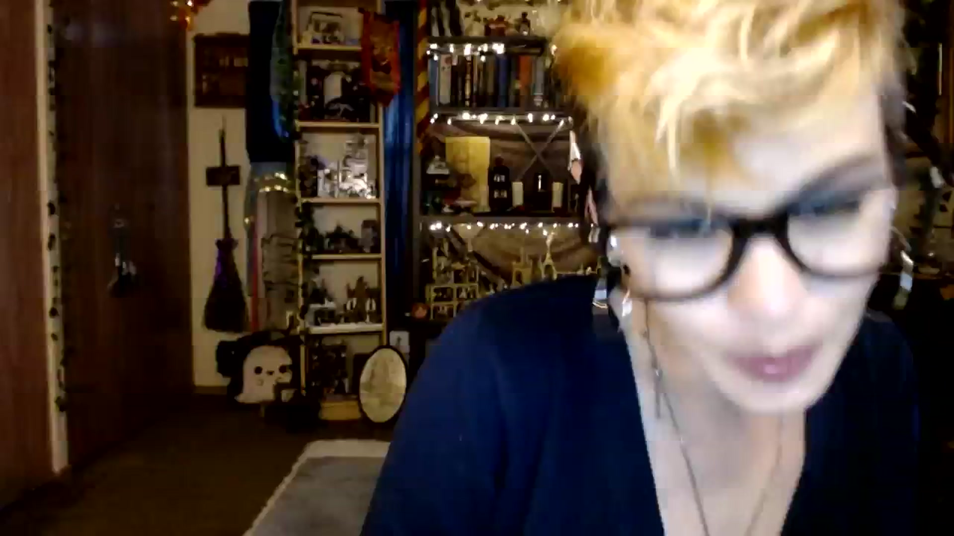 Gallery image thumbnail from Ancored's myfreecams stream on, 12/04/2023, 22:00 image 1 of 20