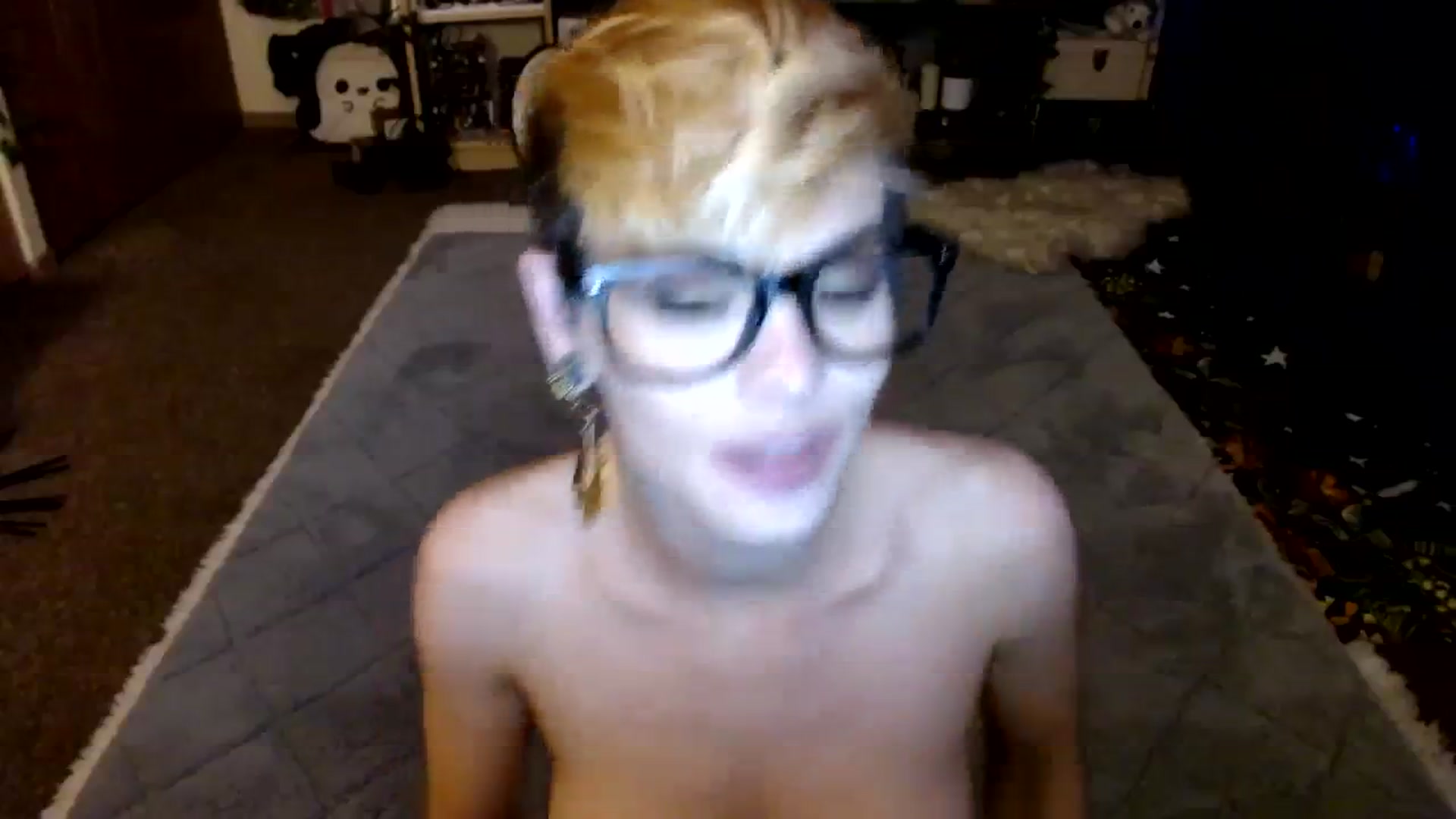 Gallery image thumbnail from Ancored's myfreecams stream on, 12/05/2023, 22:22 image 10 of 20