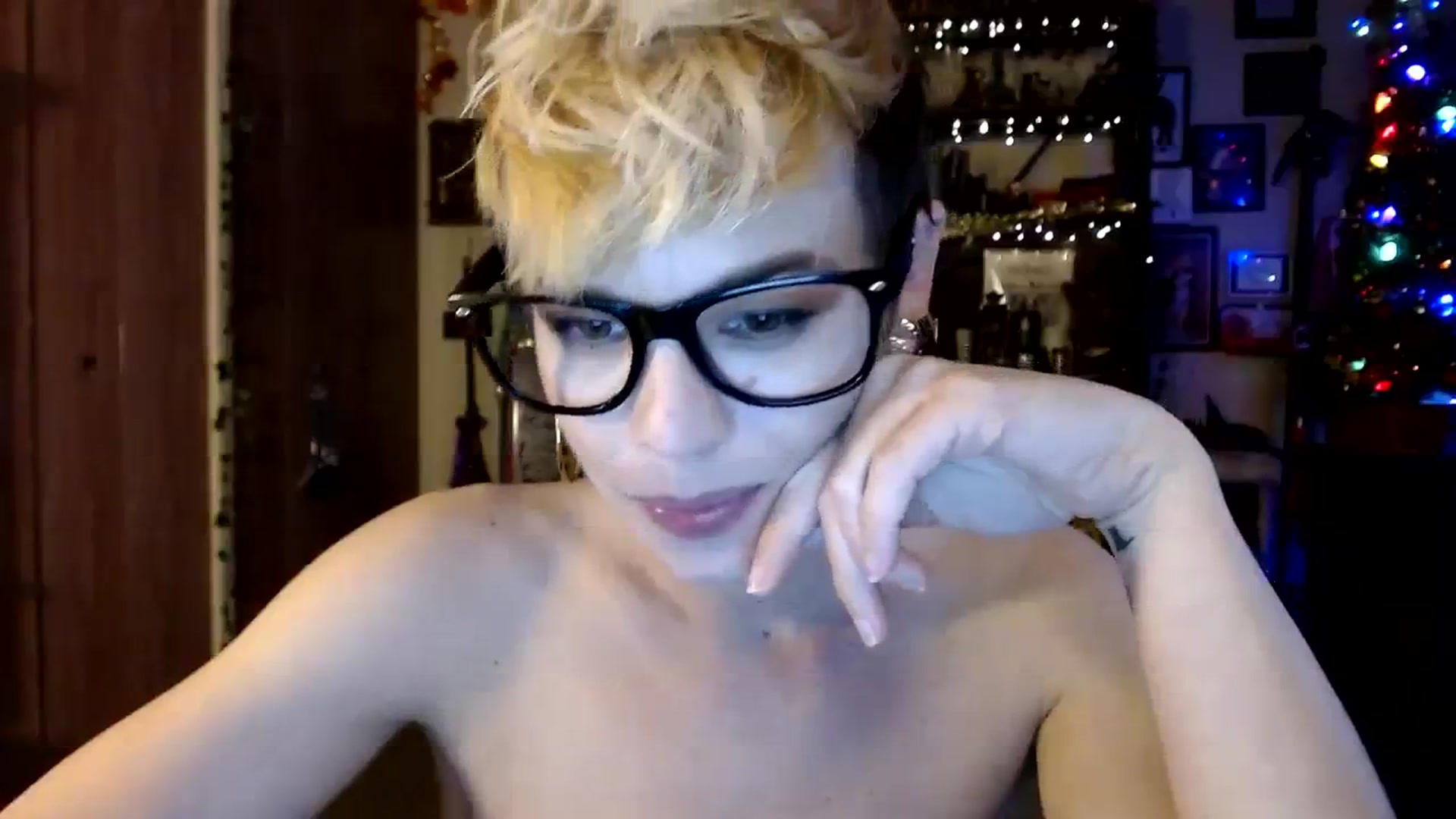 Gallery image thumbnail from Ancored's myfreecams stream on, 12/11/2023, 22:47 image 10 of 20