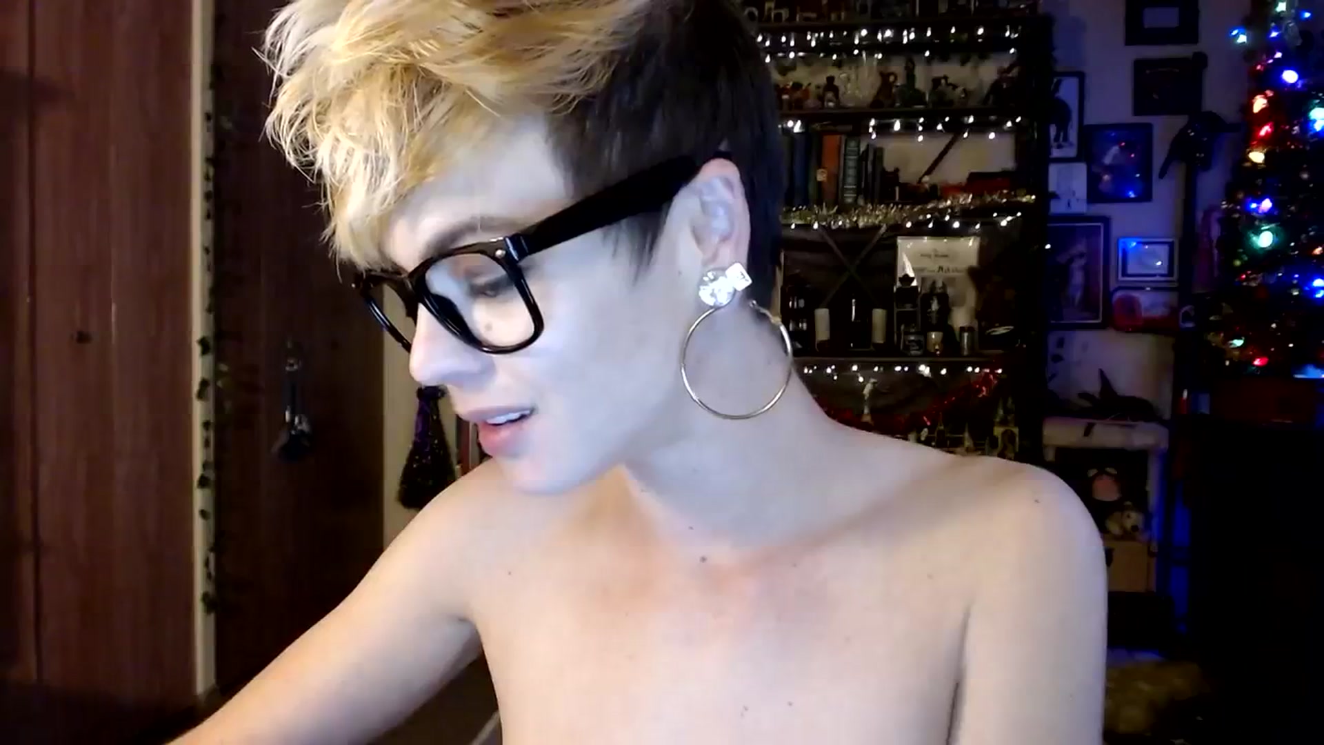 Gallery image thumbnail from Ancored's myfreecams stream on, 12/11/2023, 22:47 image 8 of 20