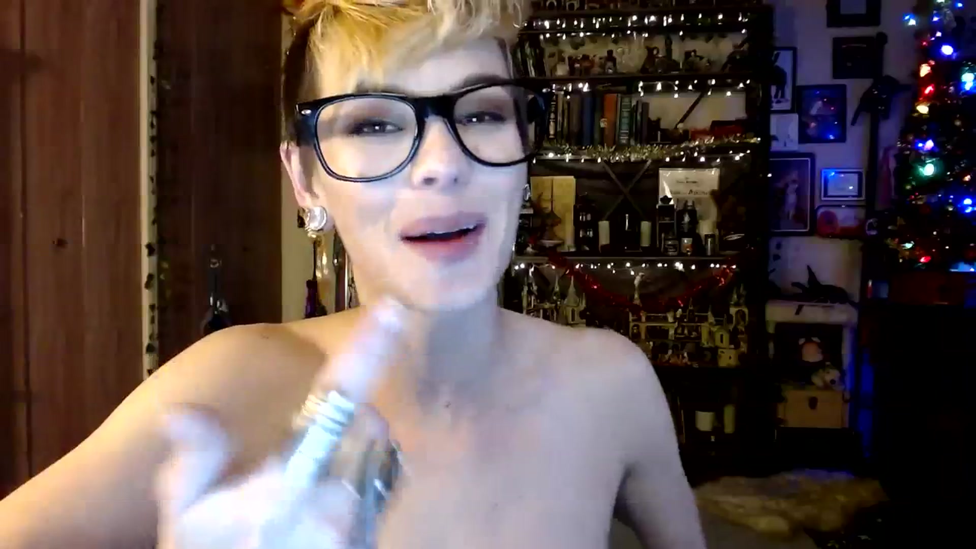 Gallery image thumbnail from Ancored's myfreecams stream on, 12/11/2023, 22:47 image 11 of 20