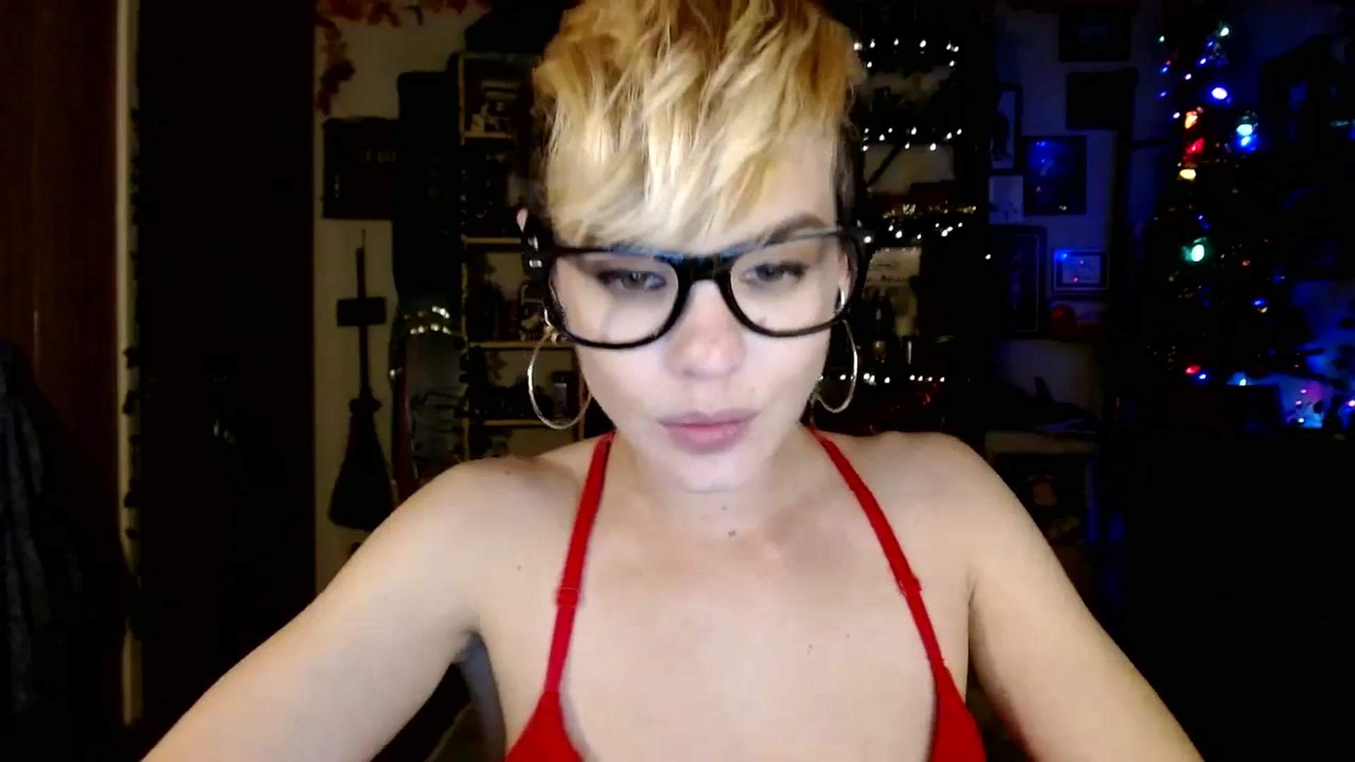 Gallery image thumbnail from Ancored's myfreecams stream on, 12/22/2023, 24:26 image 20 of 20
