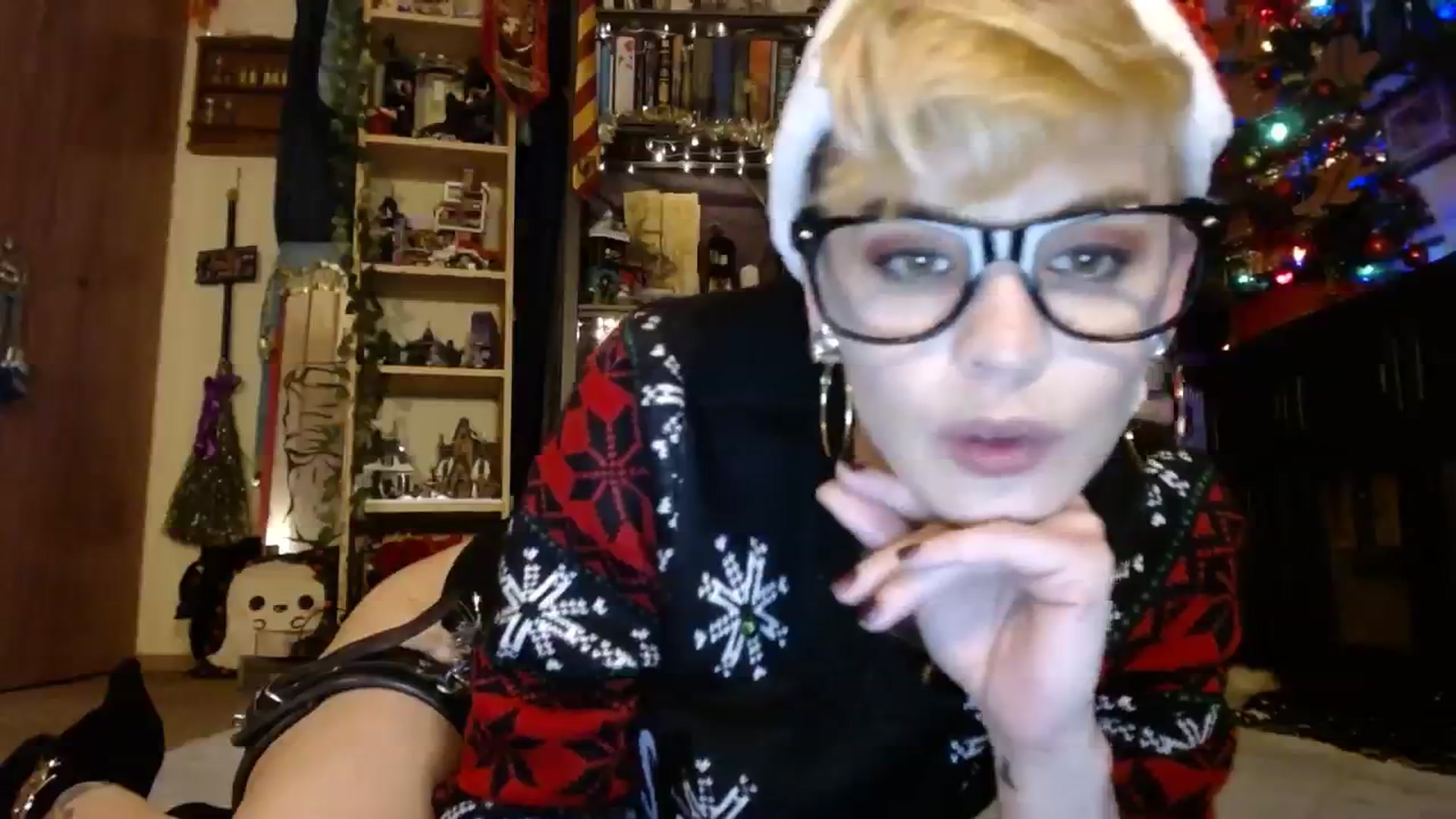 Gallery image thumbnail from Ancored's myfreecams stream on, 12/24/2023, 23:41 image 16 of 20