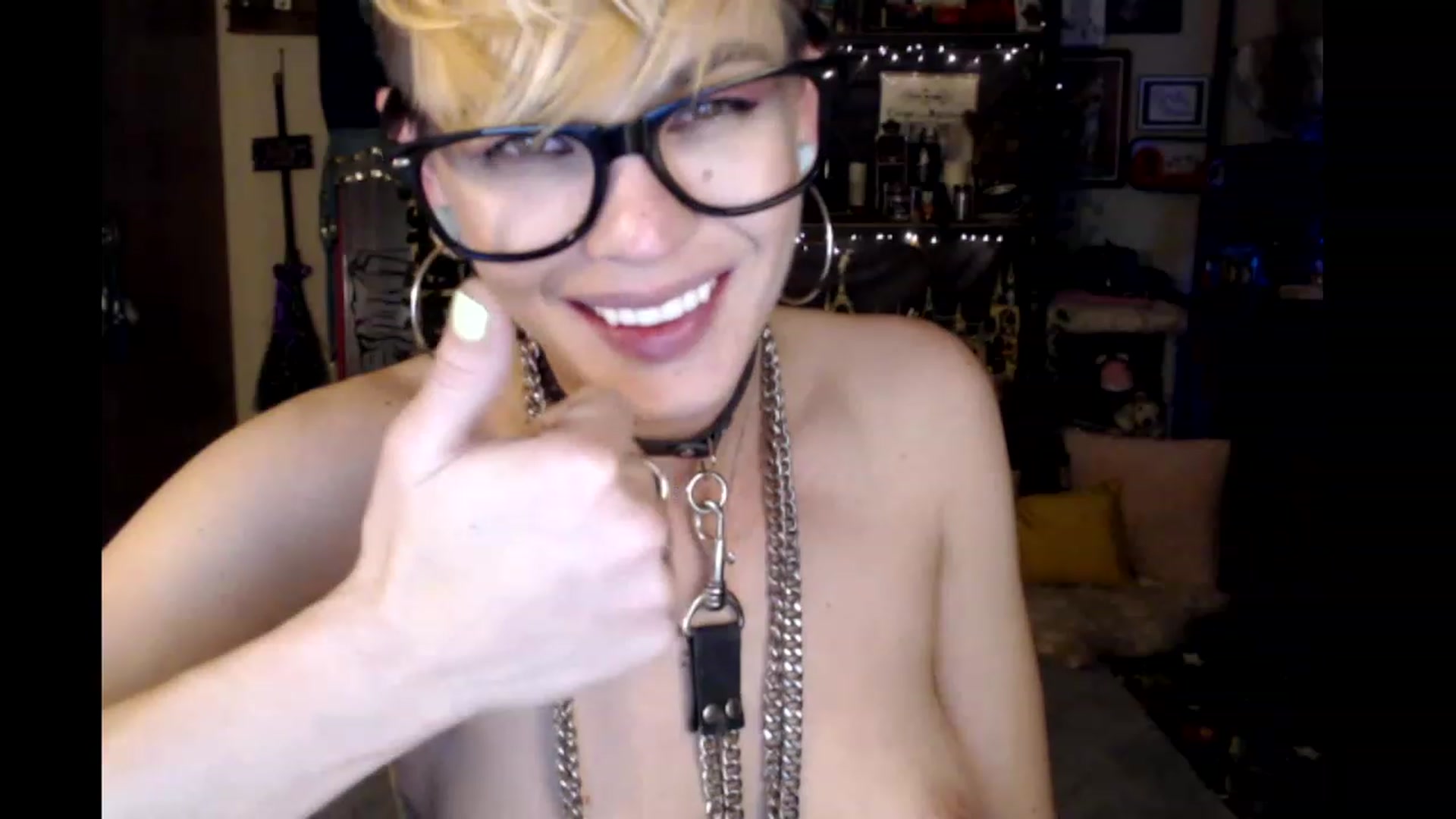 Gallery image thumbnail from Ancored's myfreecams stream on, 01/06/2024, 01:25 image 14 of 20