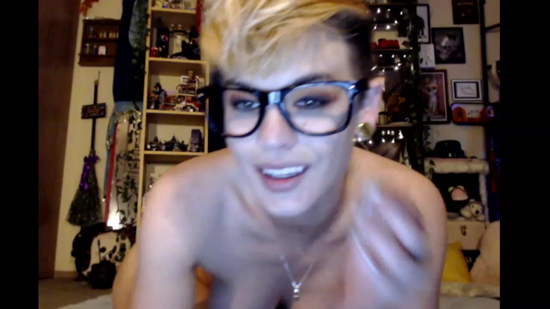 Gallery image thumbnail from Ancored's myfreecams stream on, 01/09/2024, 24:56 image 16 of 20